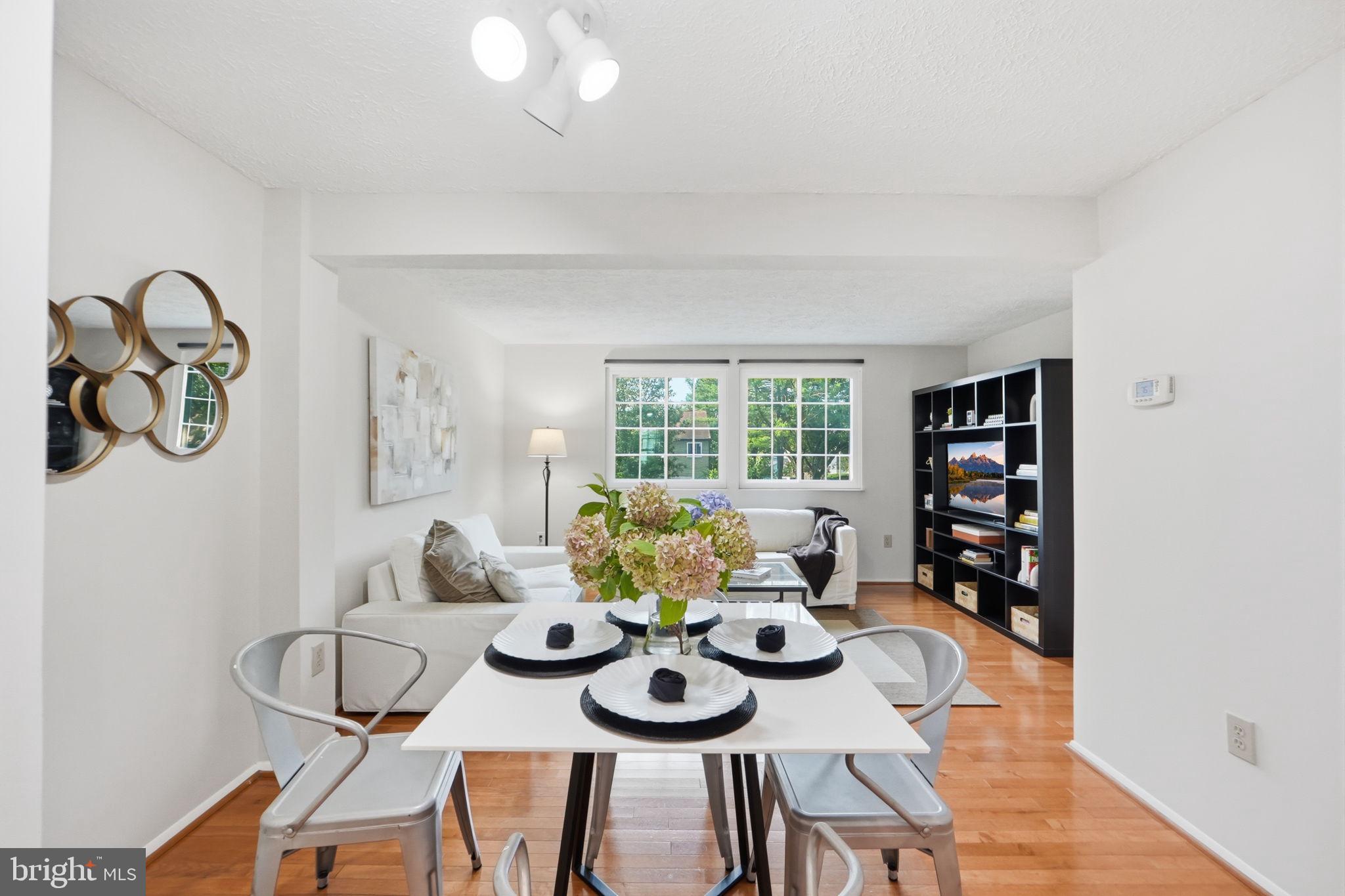 OAK SPRINGS - Residential