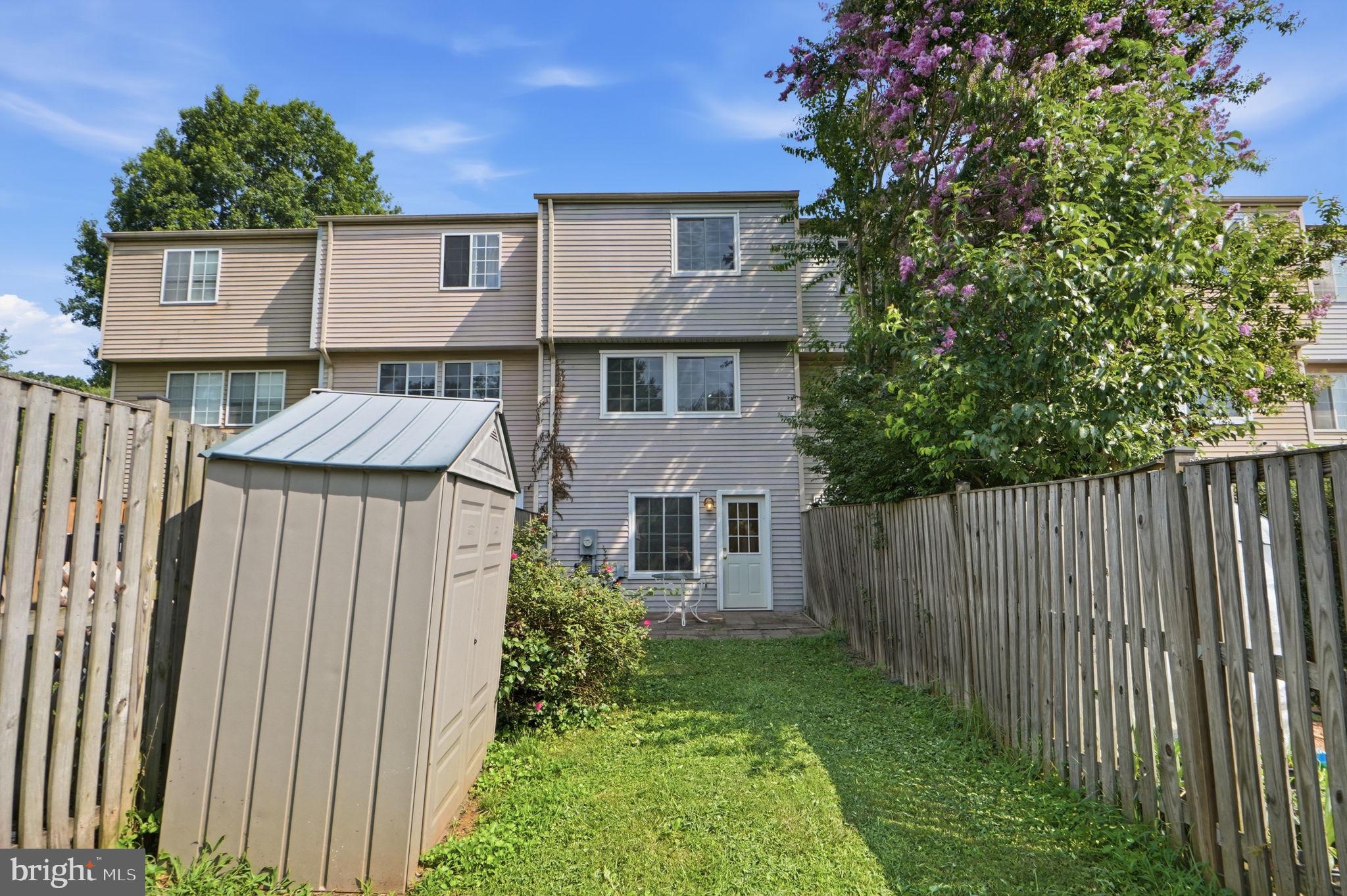 OAK SPRINGS - Residential