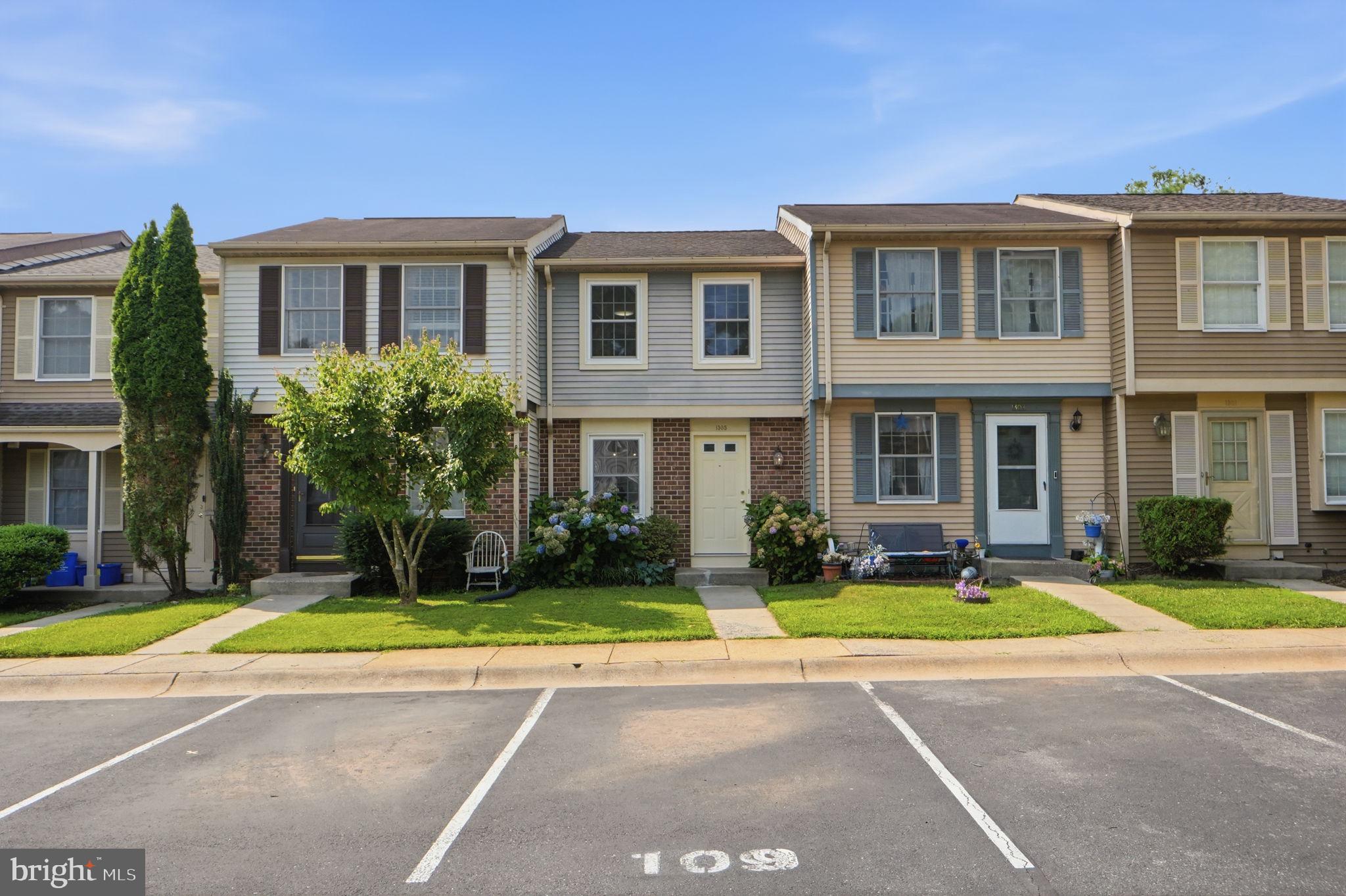 OAK SPRINGS - Residential