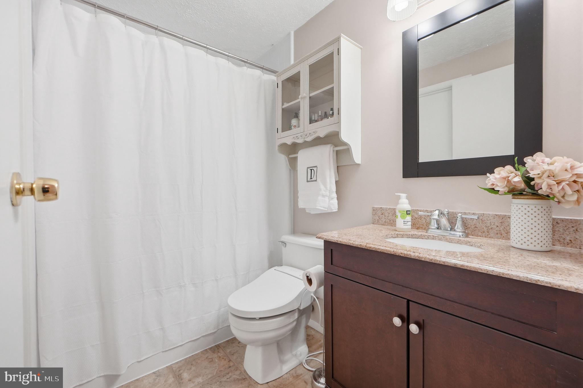 OAK SPRINGS - Residential