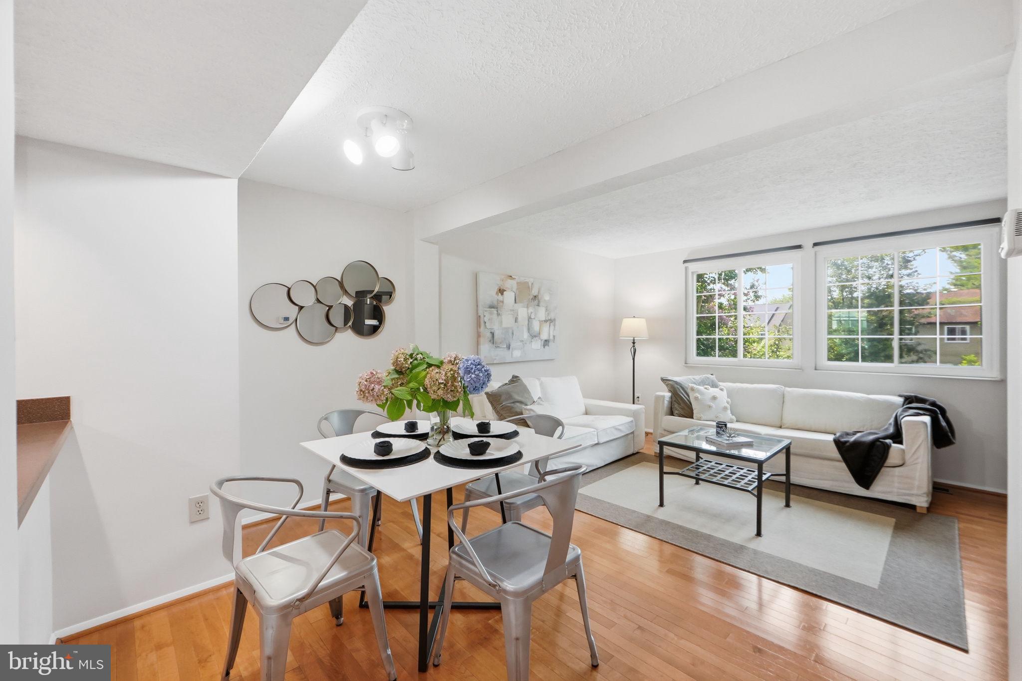OAK SPRINGS - Residential