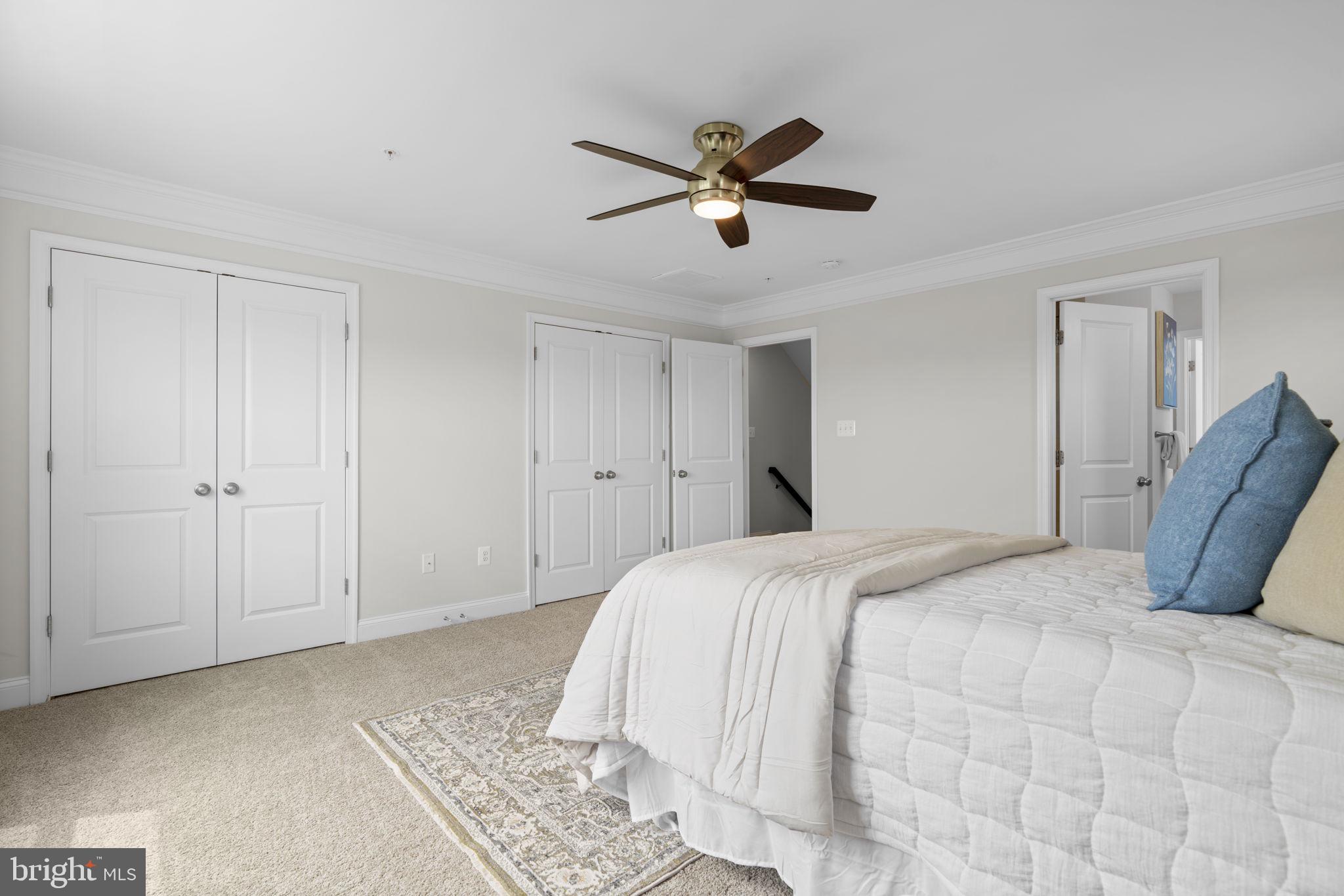 OXFORD SQUARE - Residential
