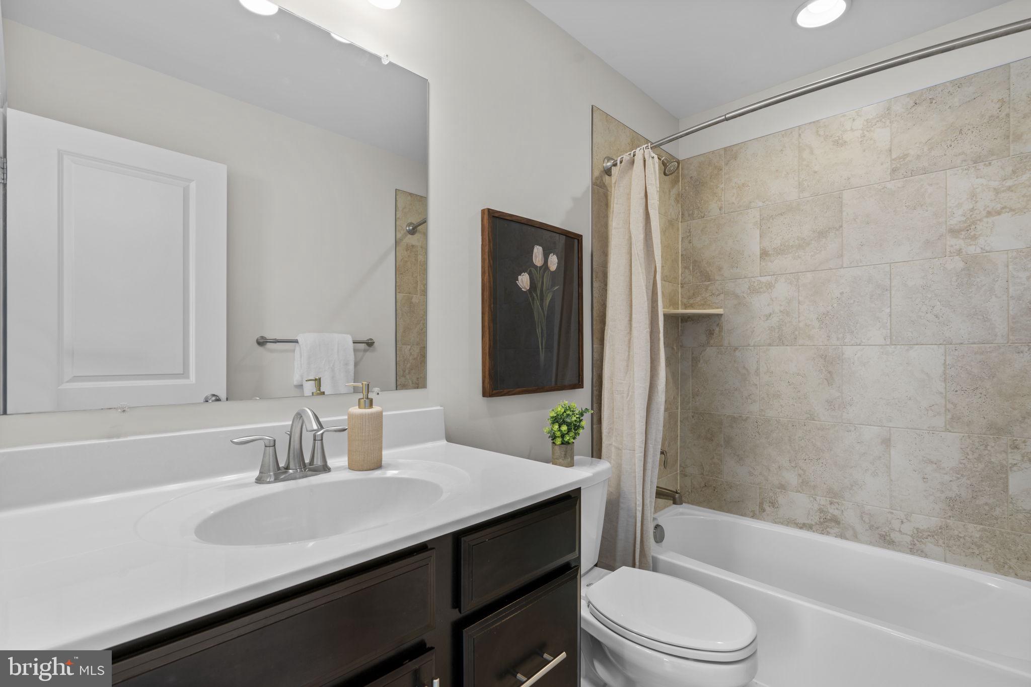 OXFORD SQUARE - Residential