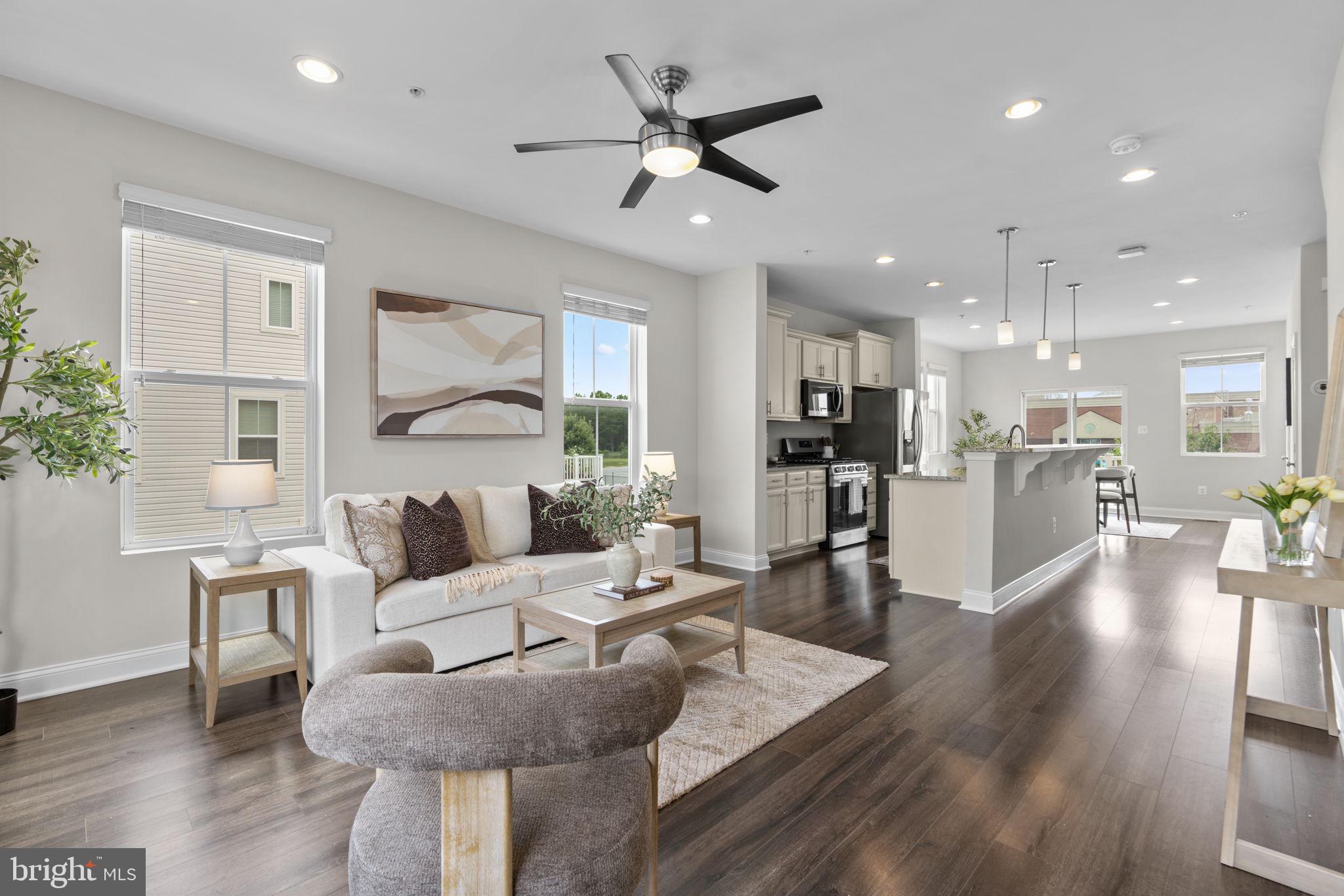 OXFORD SQUARE - Residential