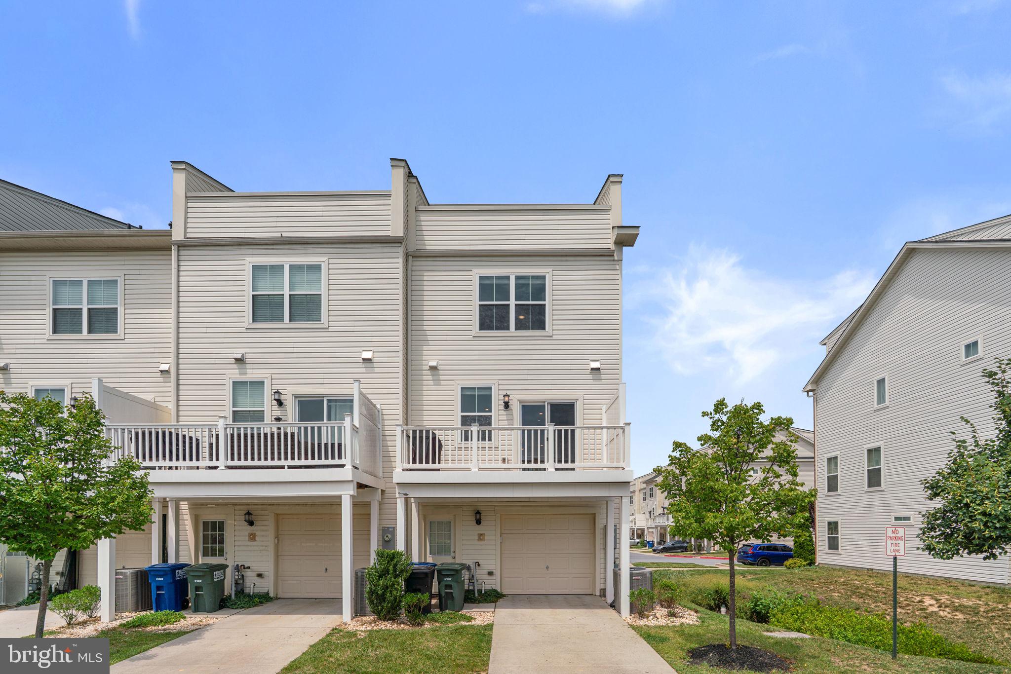 OXFORD SQUARE - Residential