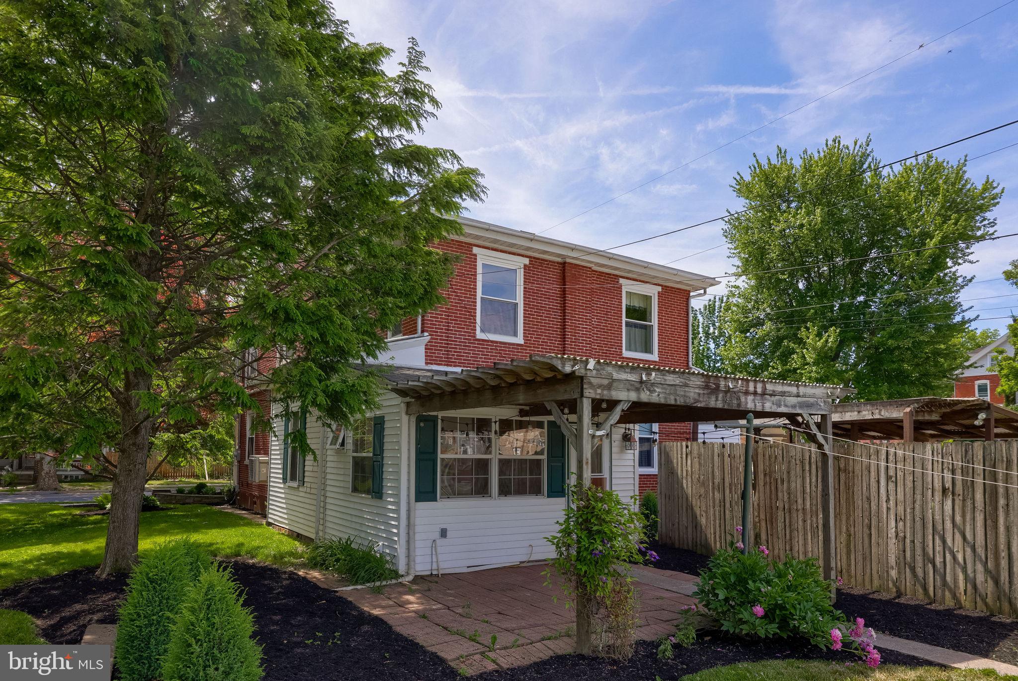 DENVER BOROUGH - Residential