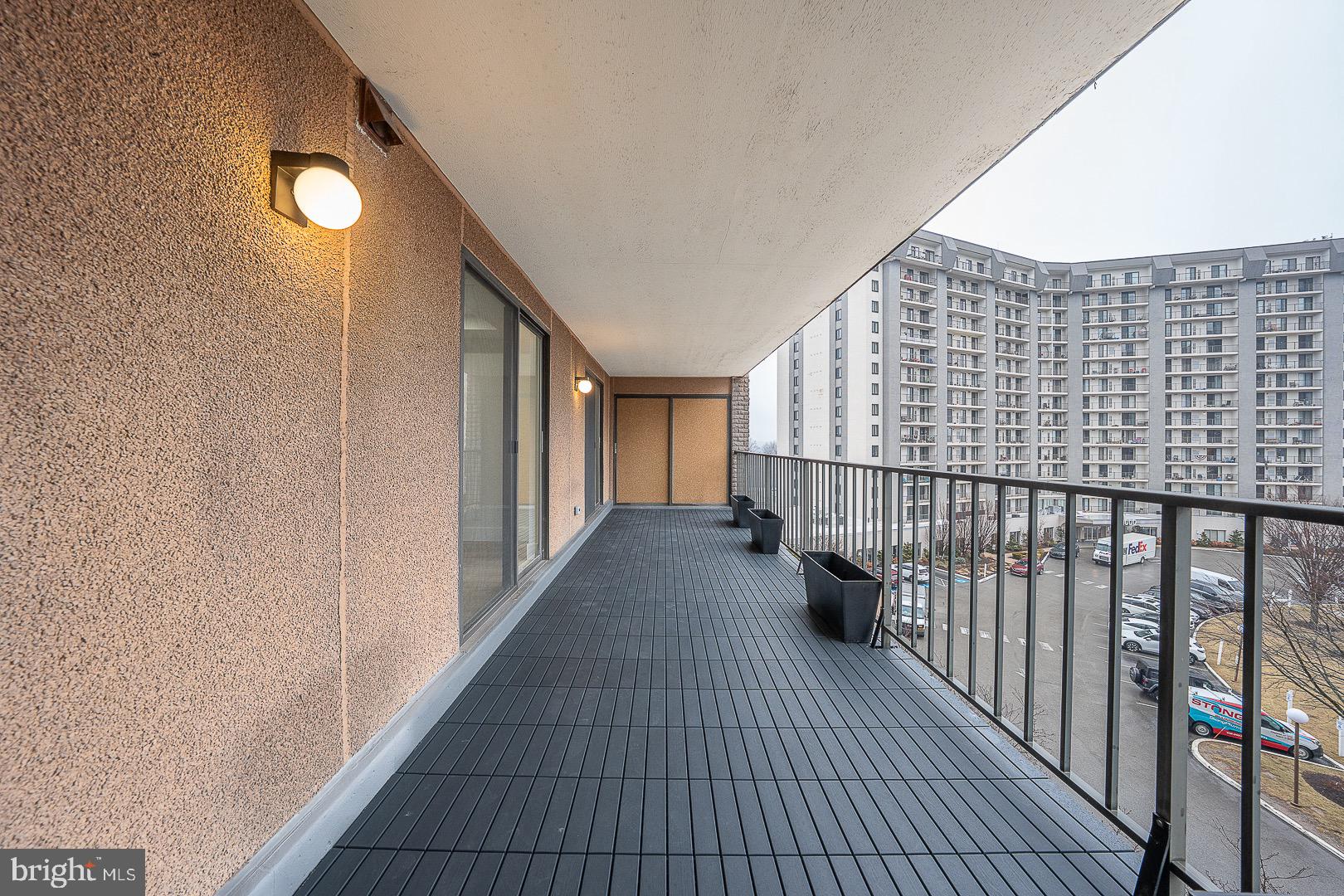 VALLEY FORGE TOWER - Residential