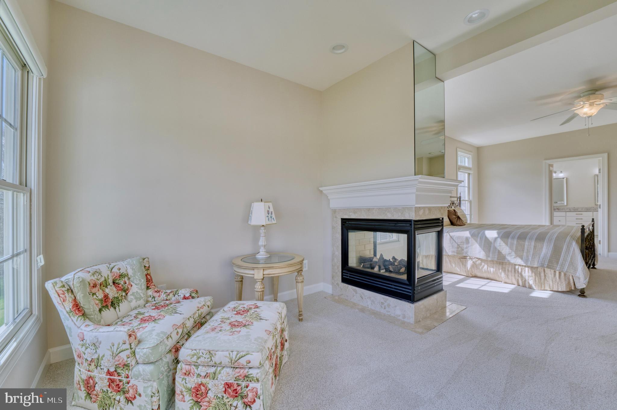 RIVER CREEK - Residential