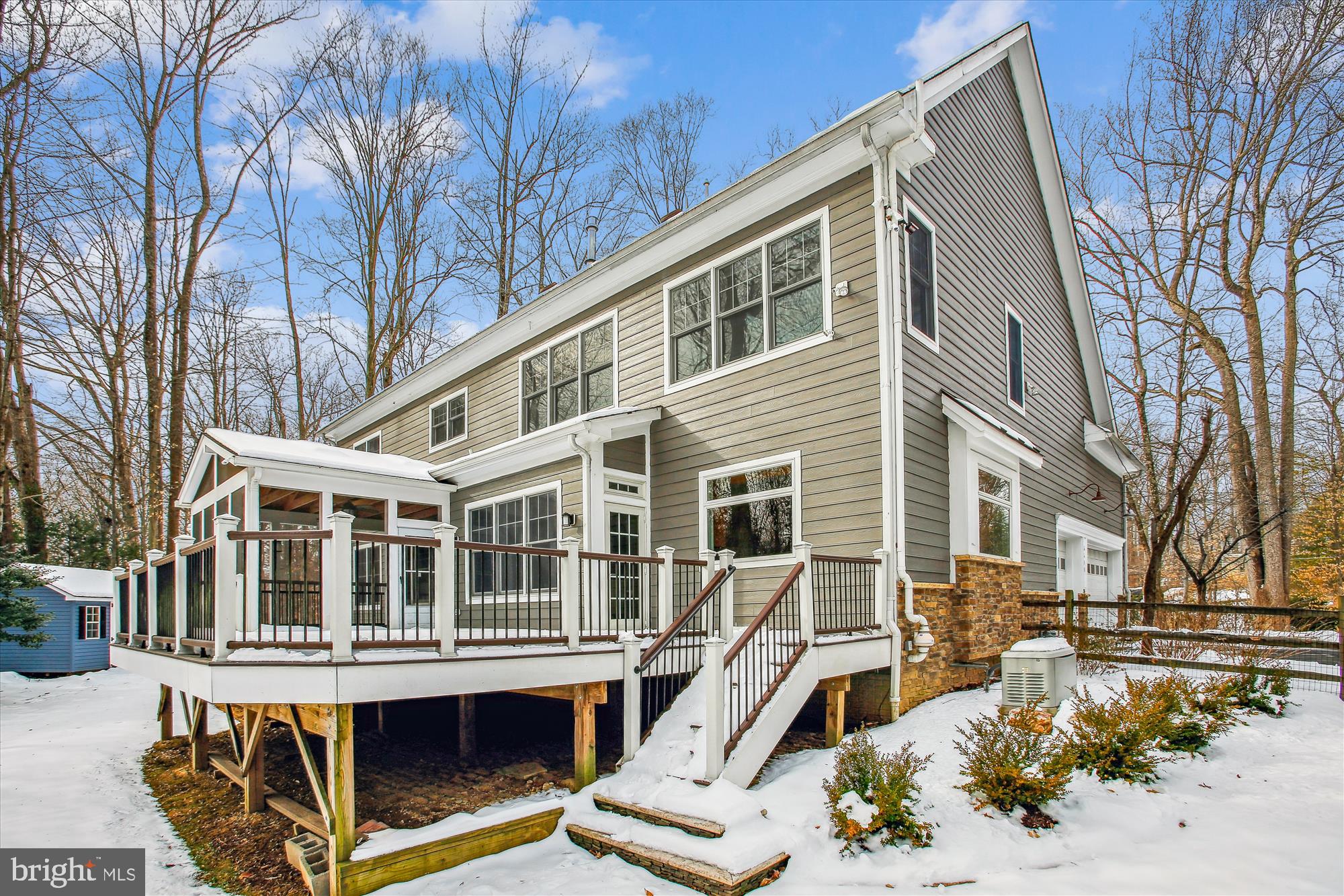 RICH E LAND - Residential