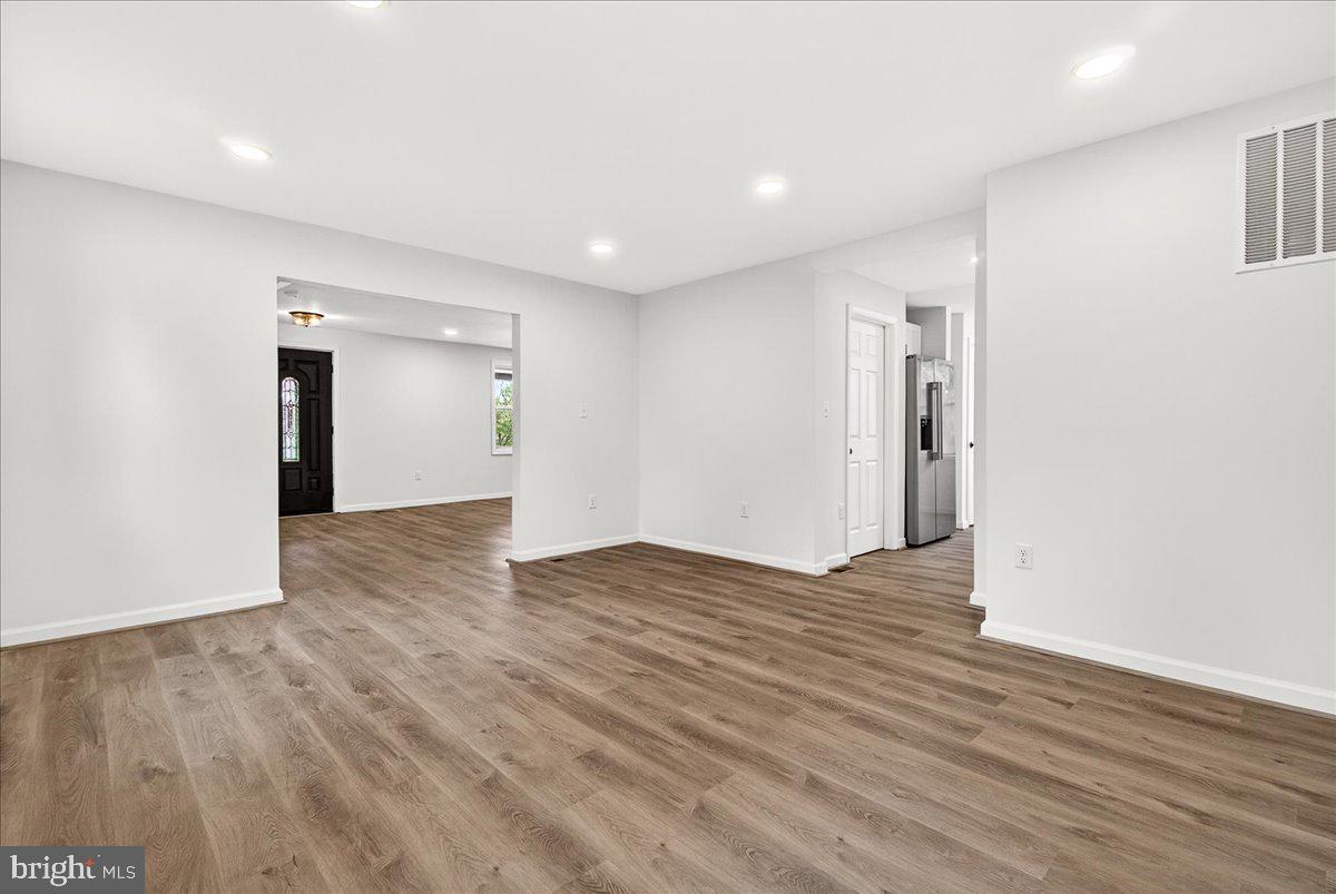 VILLA ESTATES - Residential