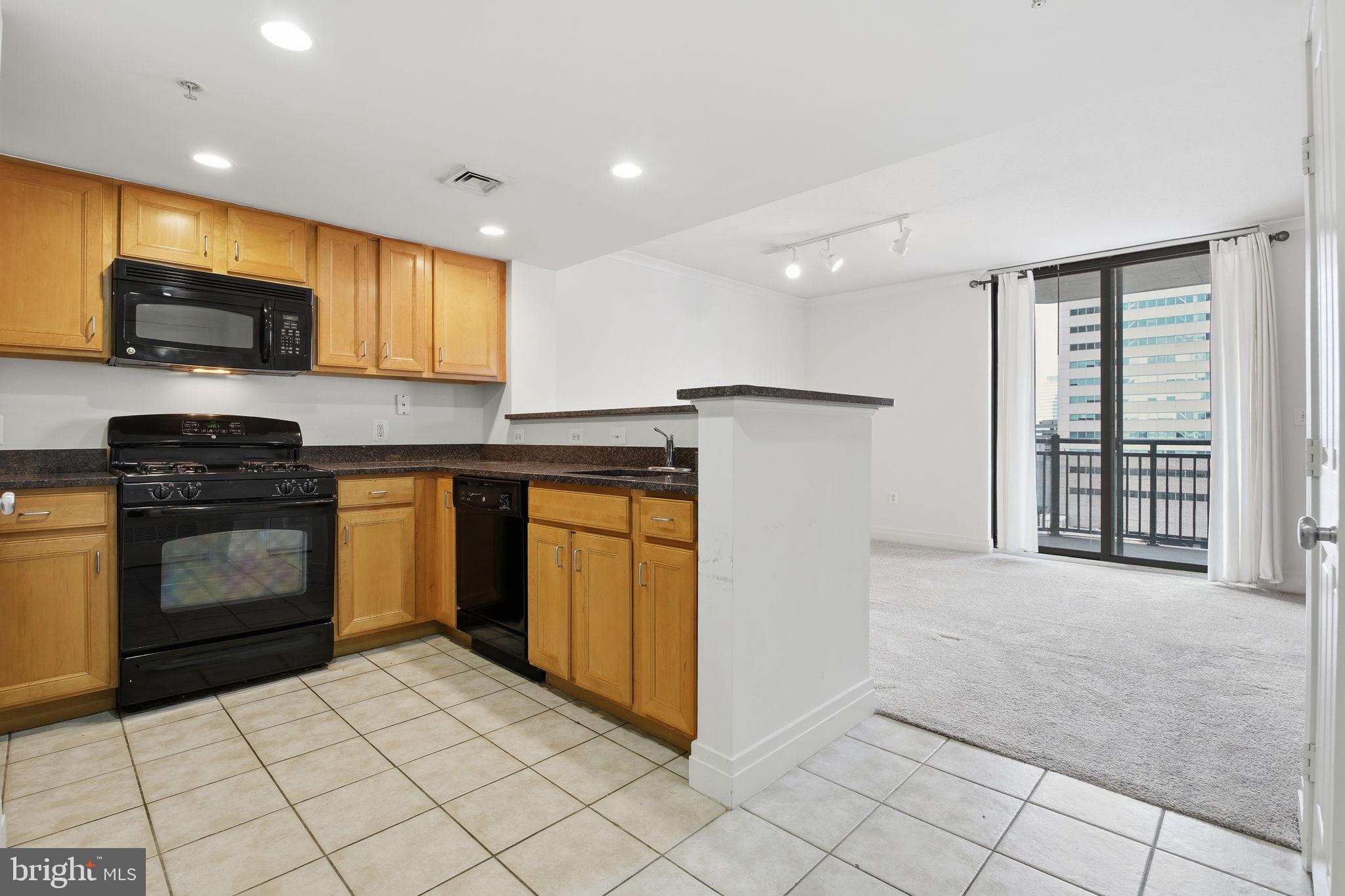 INNER HARBOR - Residential Lease