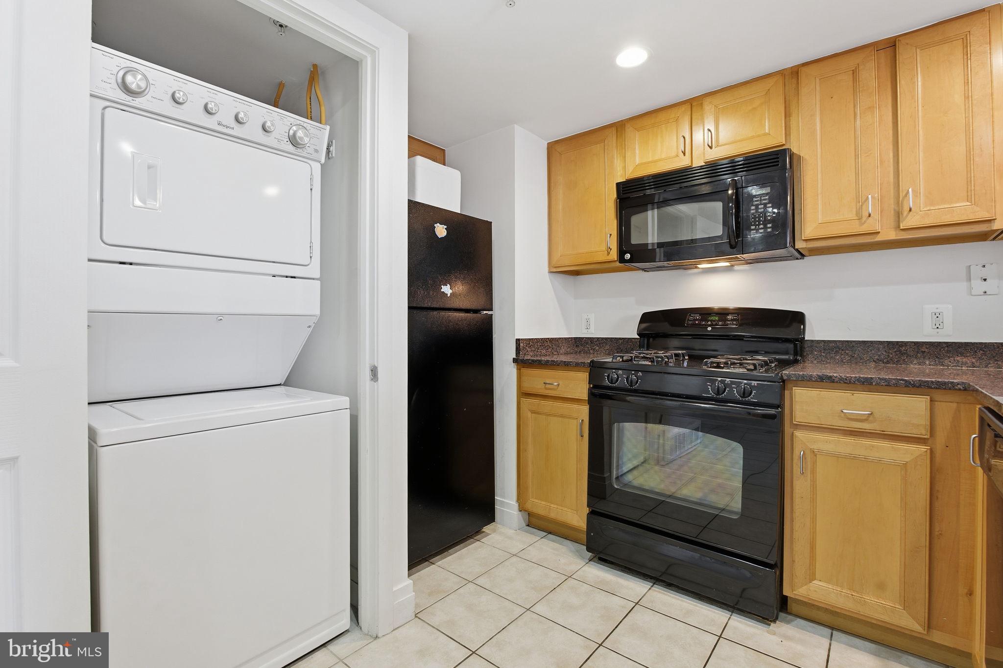 INNER HARBOR - Residential Lease