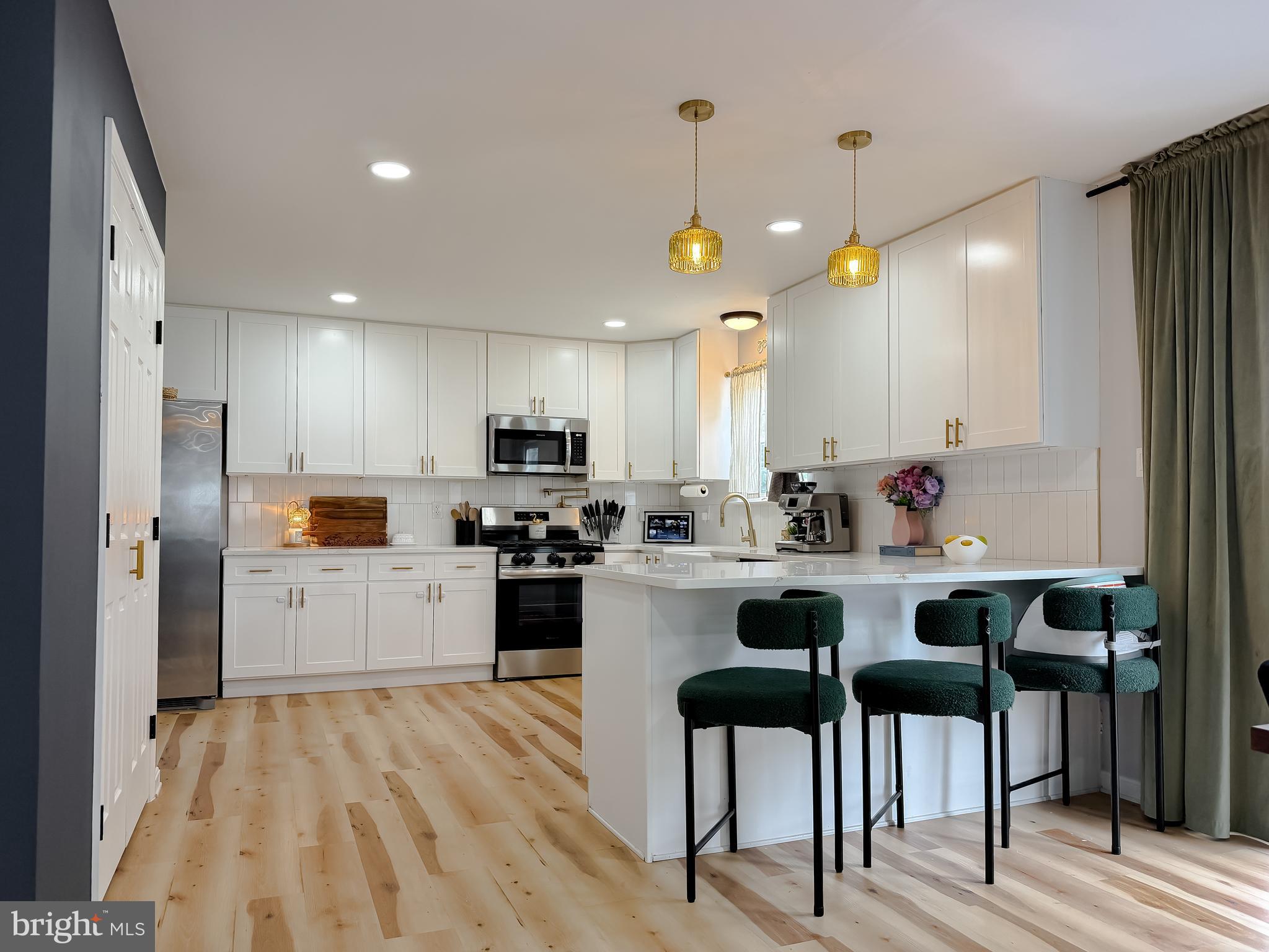 MEADOW LAKE - Residential
