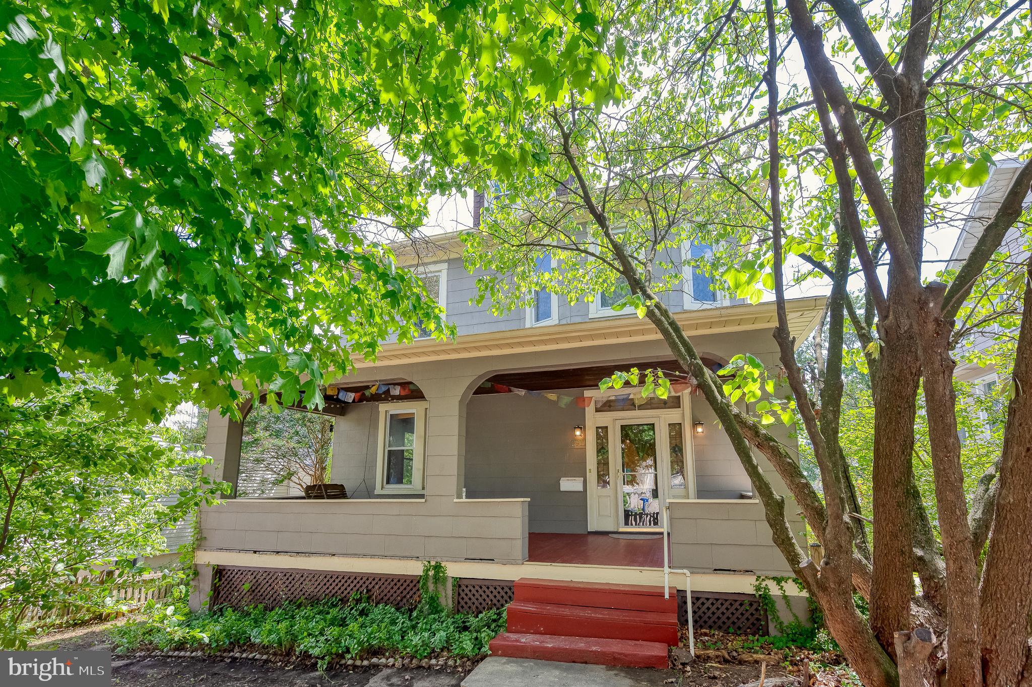 LAURAVILLE HISTORIC DISTRICT - Residential