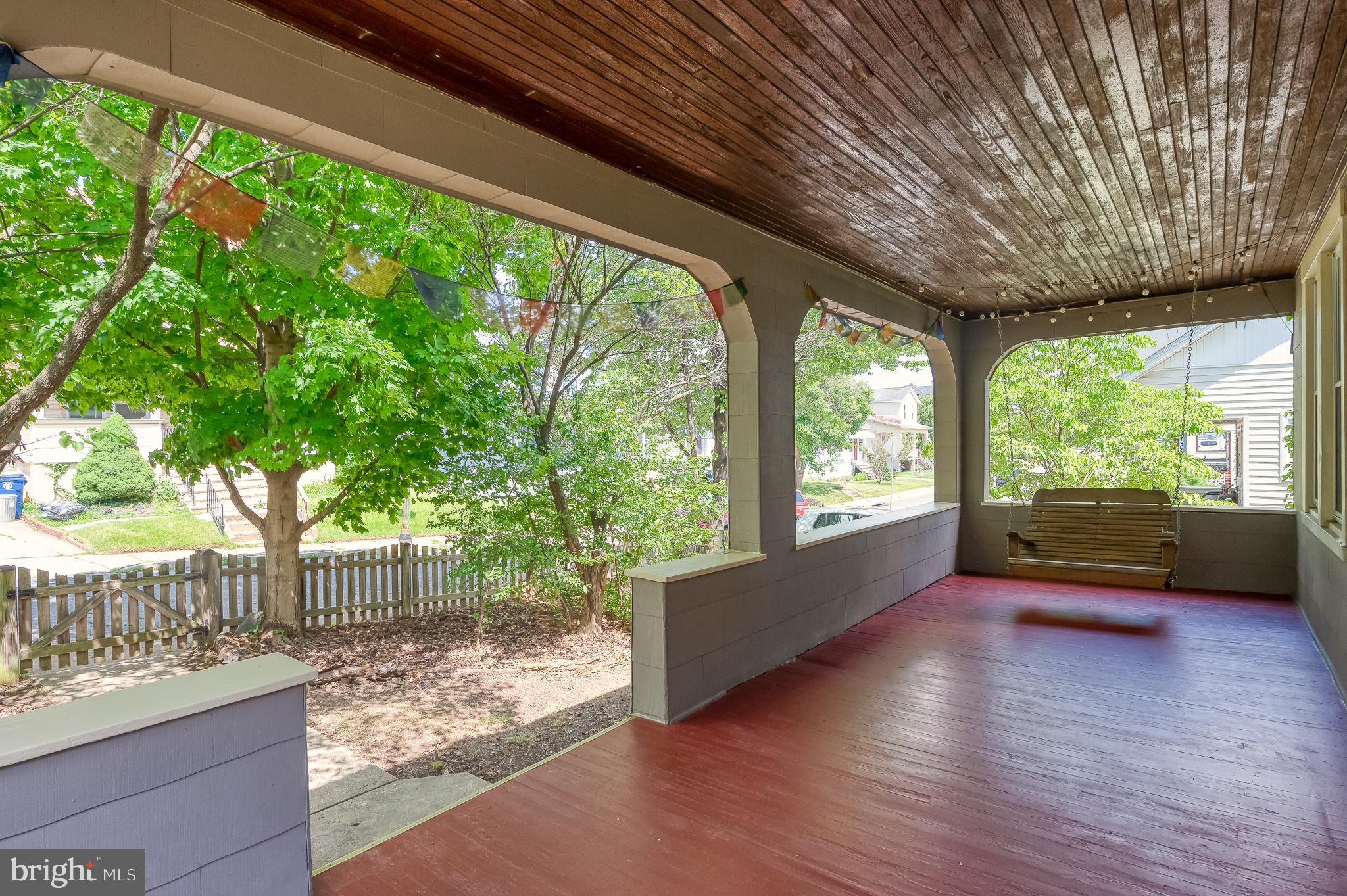 LAURAVILLE HISTORIC DISTRICT - Residential