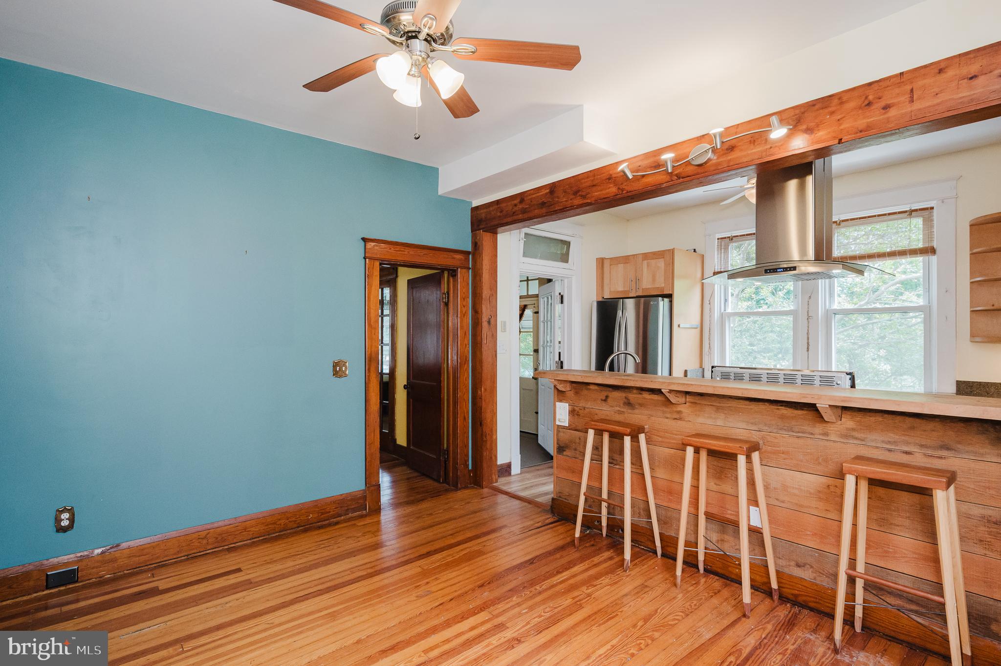 LAURAVILLE HISTORIC DISTRICT - Residential