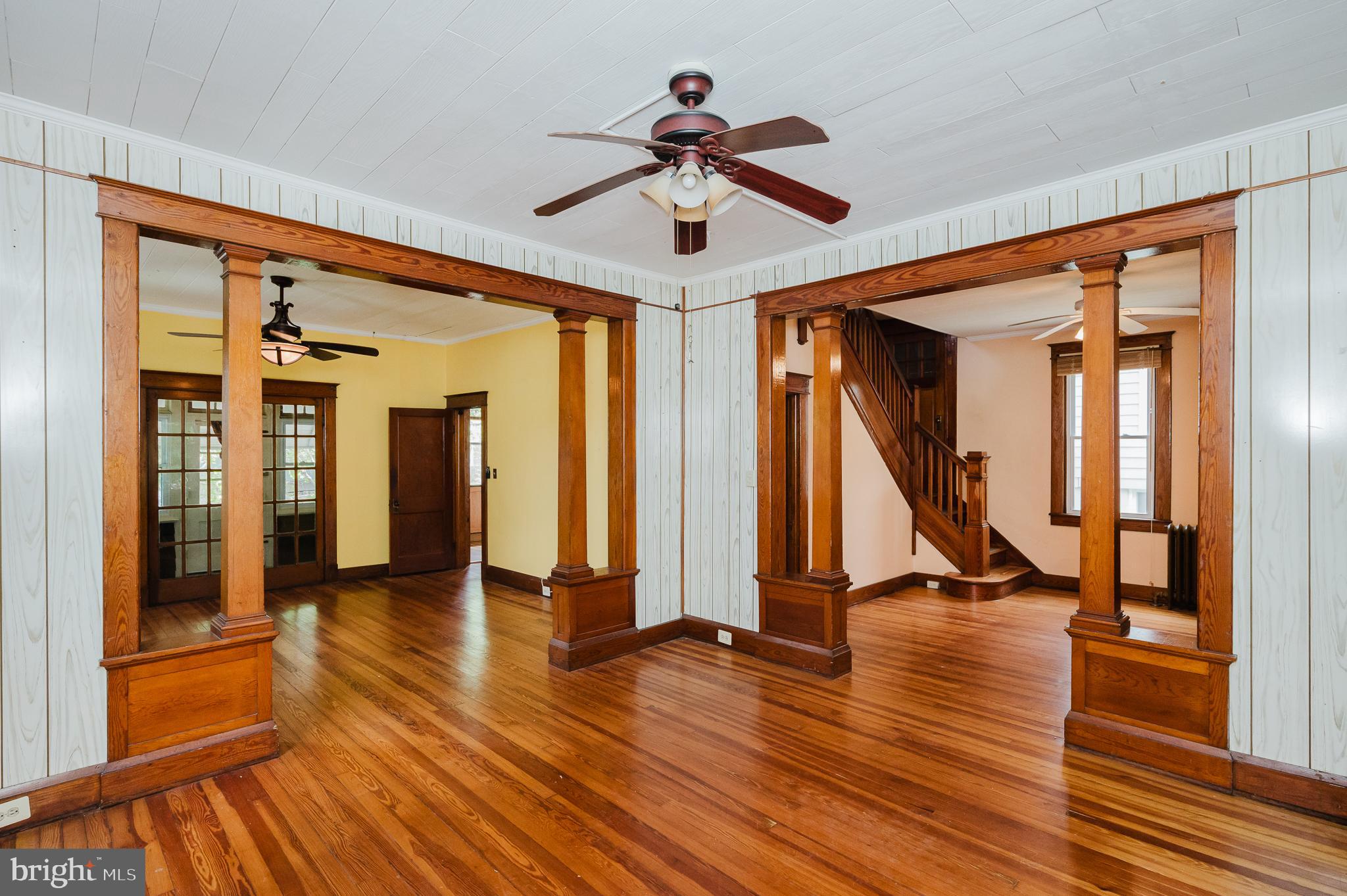 LAURAVILLE HISTORIC DISTRICT - Residential