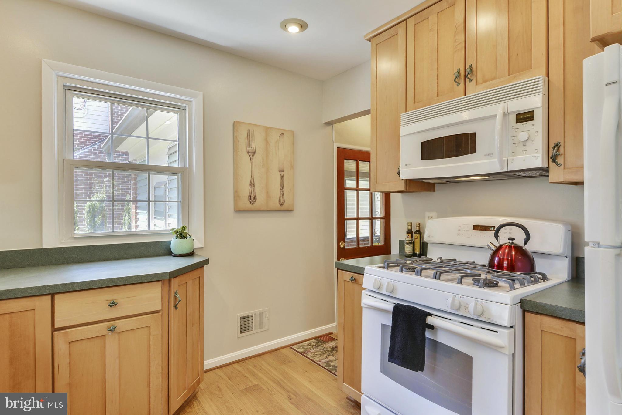 CHESTNUT RIDGE MANOR - Residential