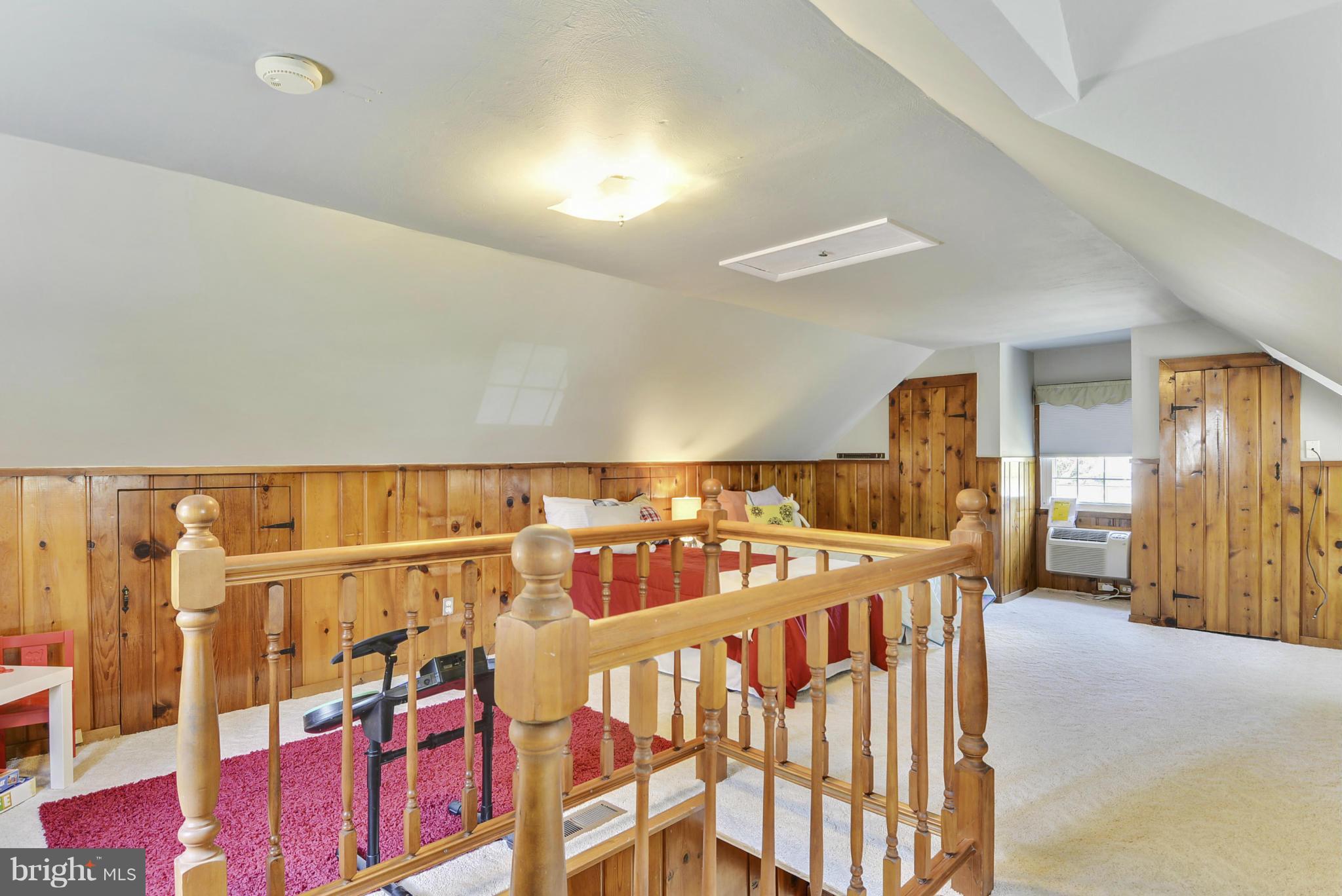 CHESTNUT RIDGE MANOR - Residential