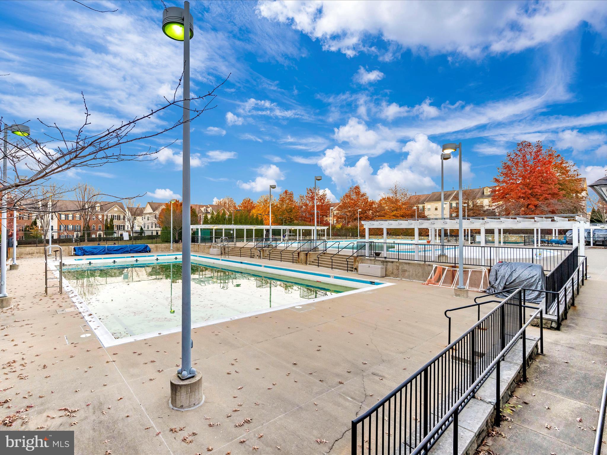 KENTLANDS RIDGE - Residential