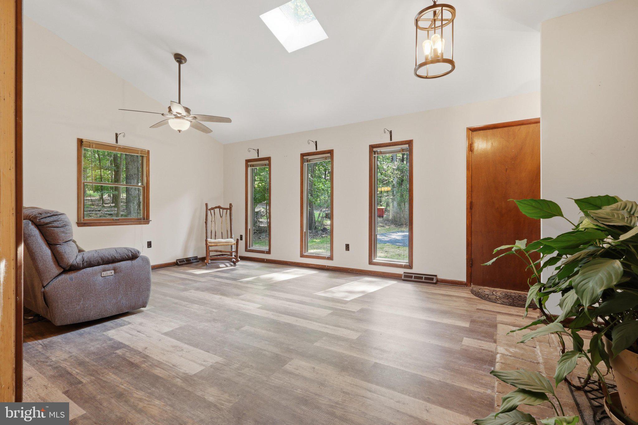 KEYS FERRY ACRES - Residential