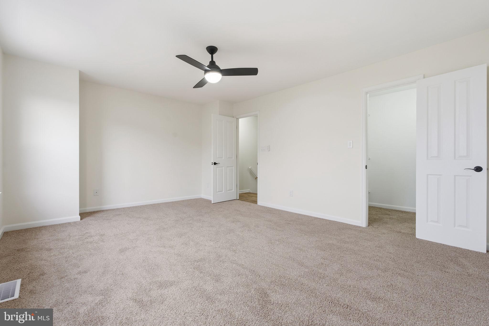 CARROLLWOOD MANOR - Residential
