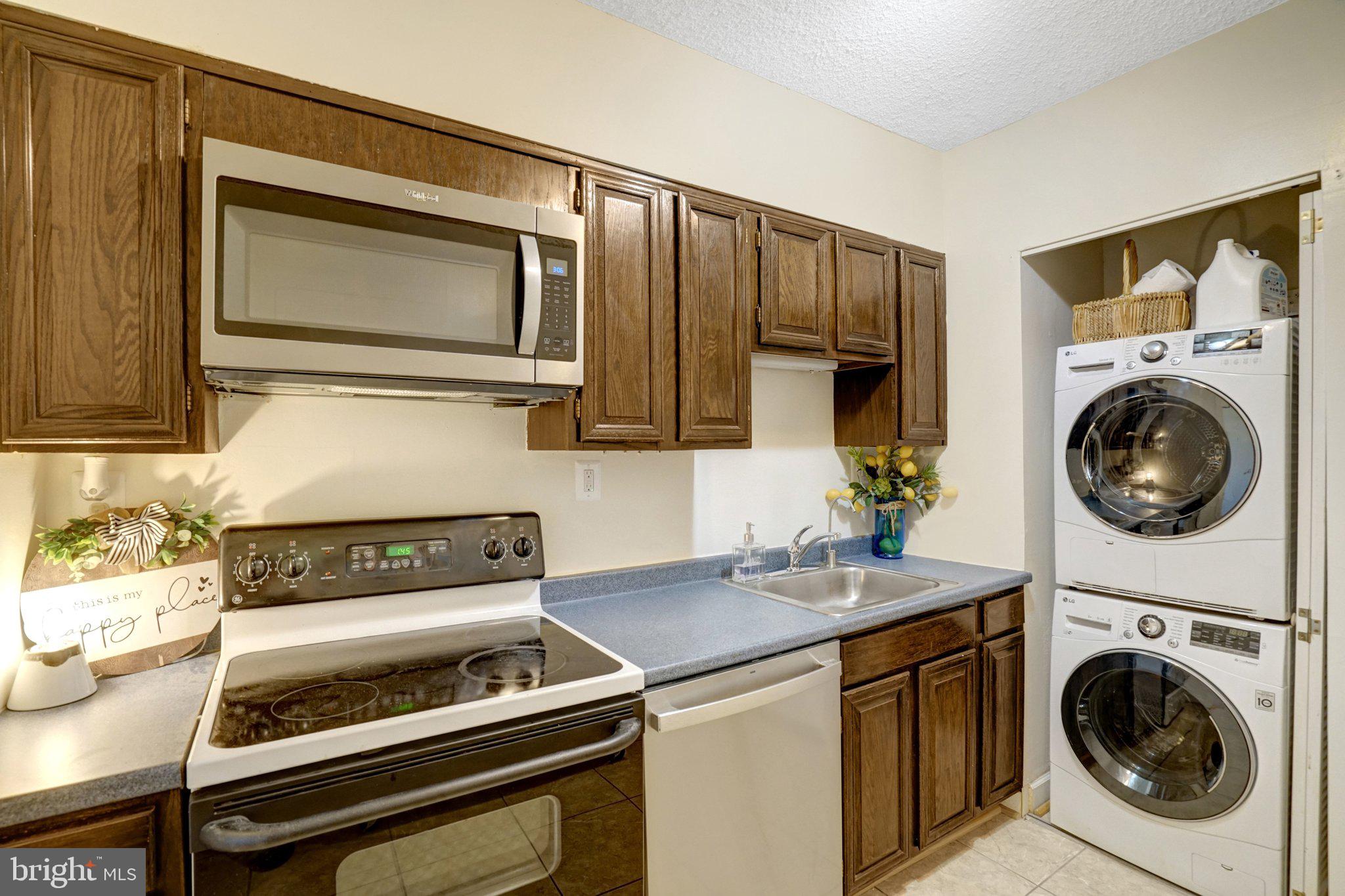 PLACE ONE - Residential
