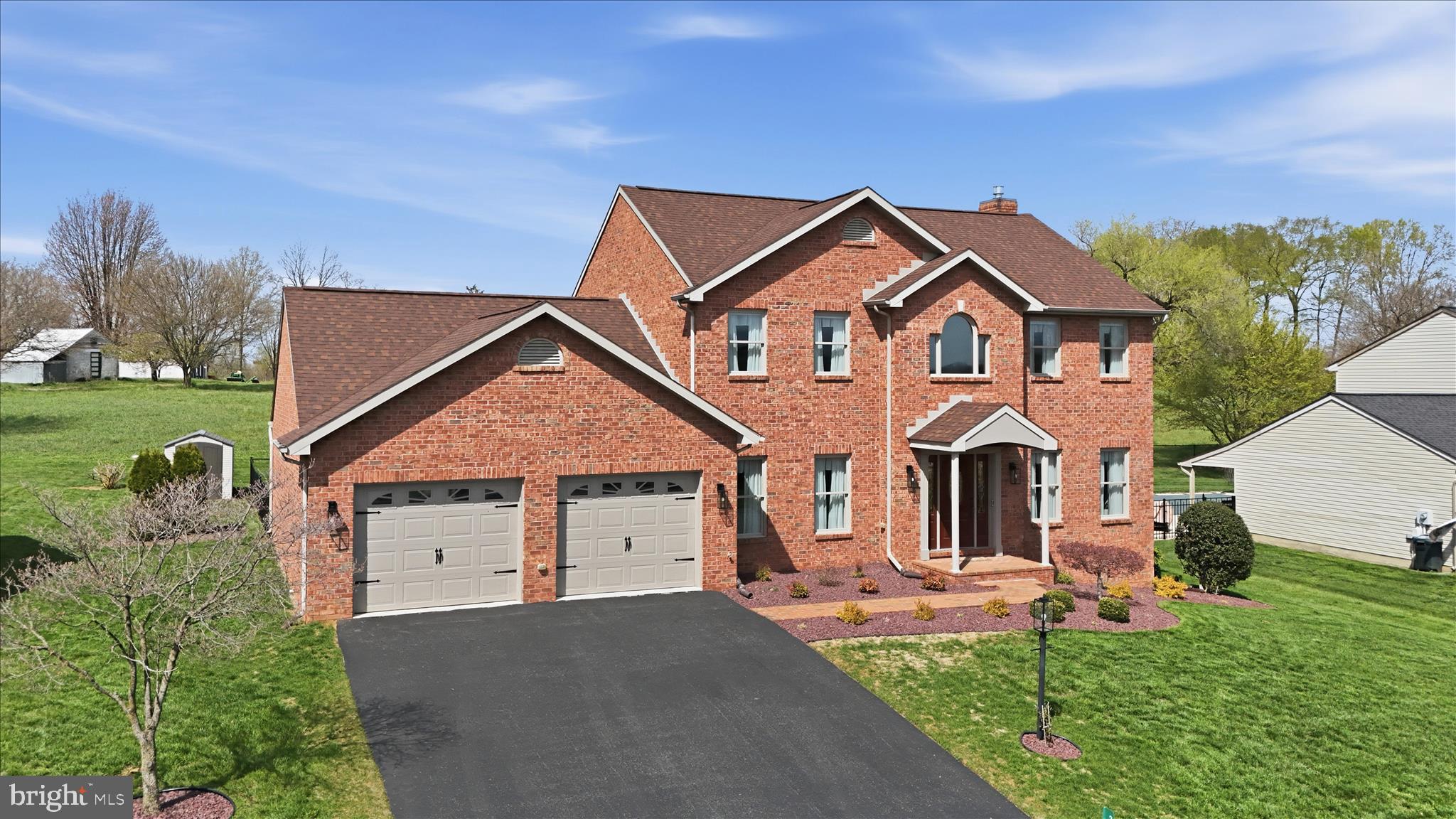 COLONIAL PARK EAST - Residential