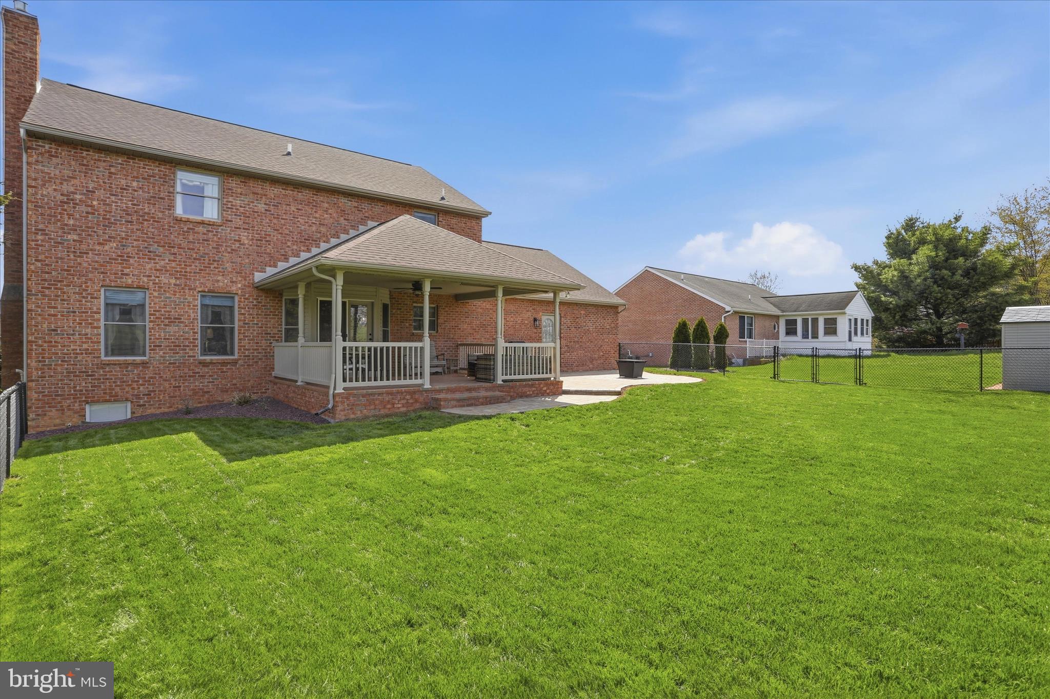COLONIAL PARK EAST - Residential