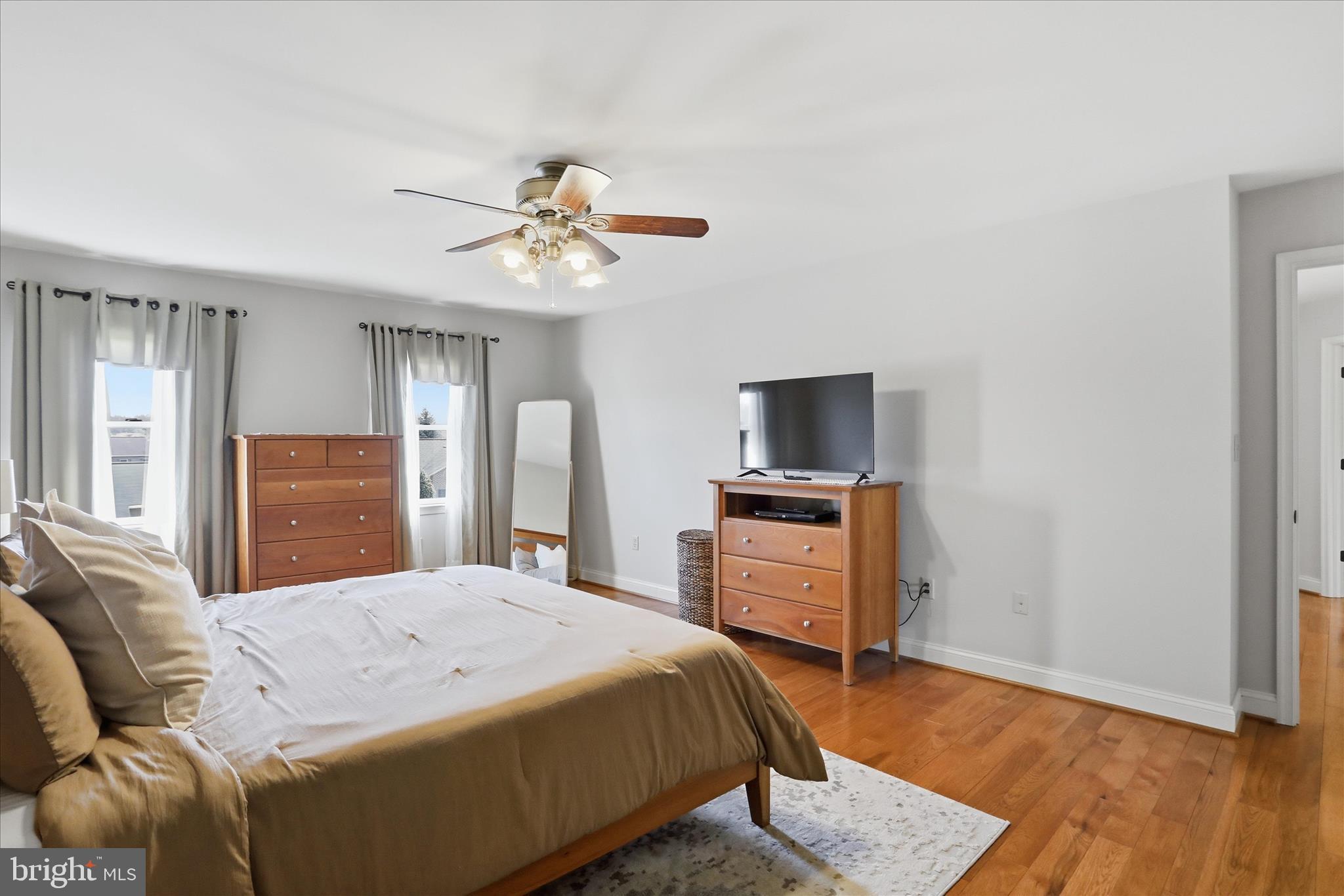 COLONIAL PARK EAST - Residential