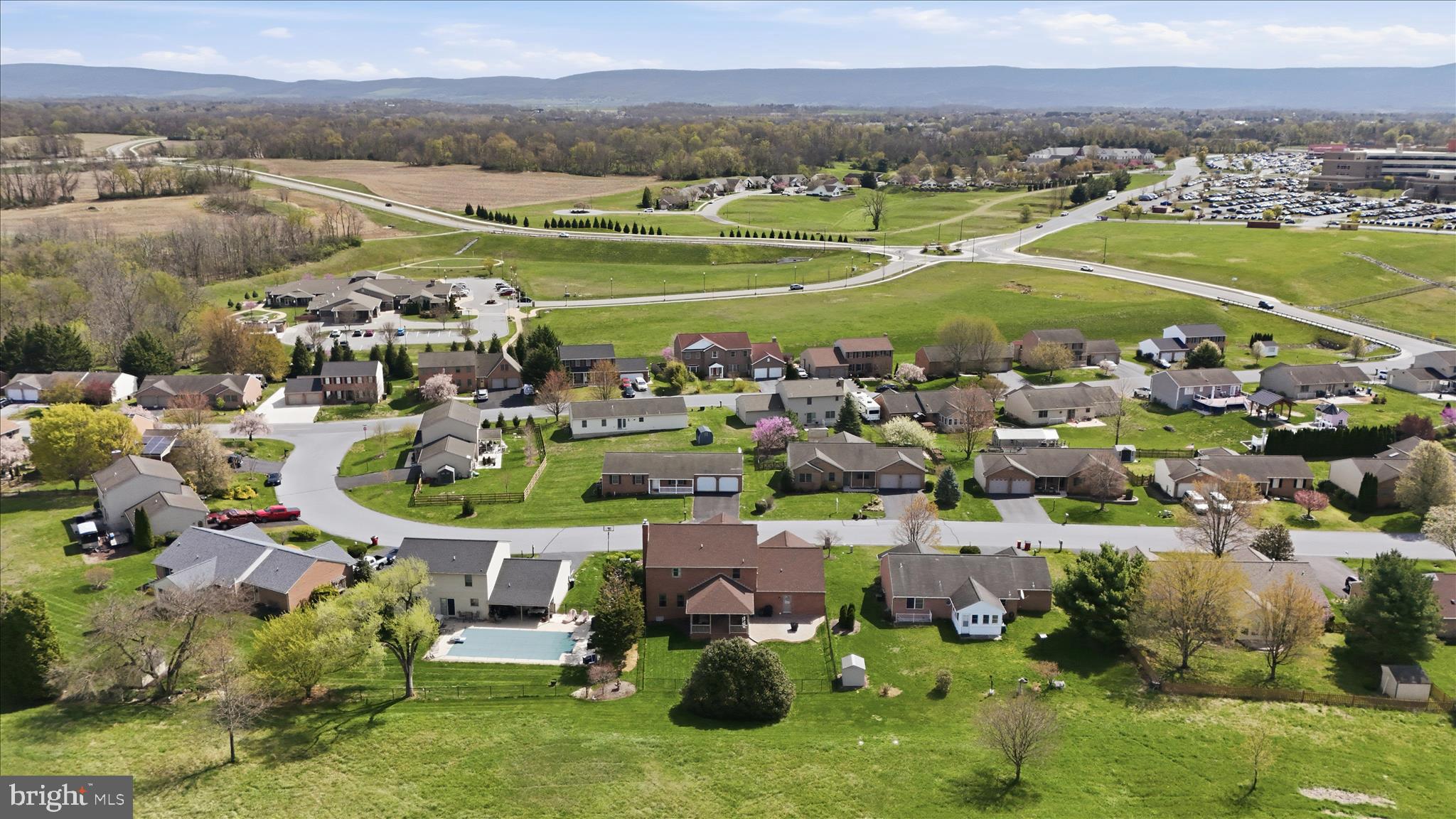 COLONIAL PARK EAST - Residential
