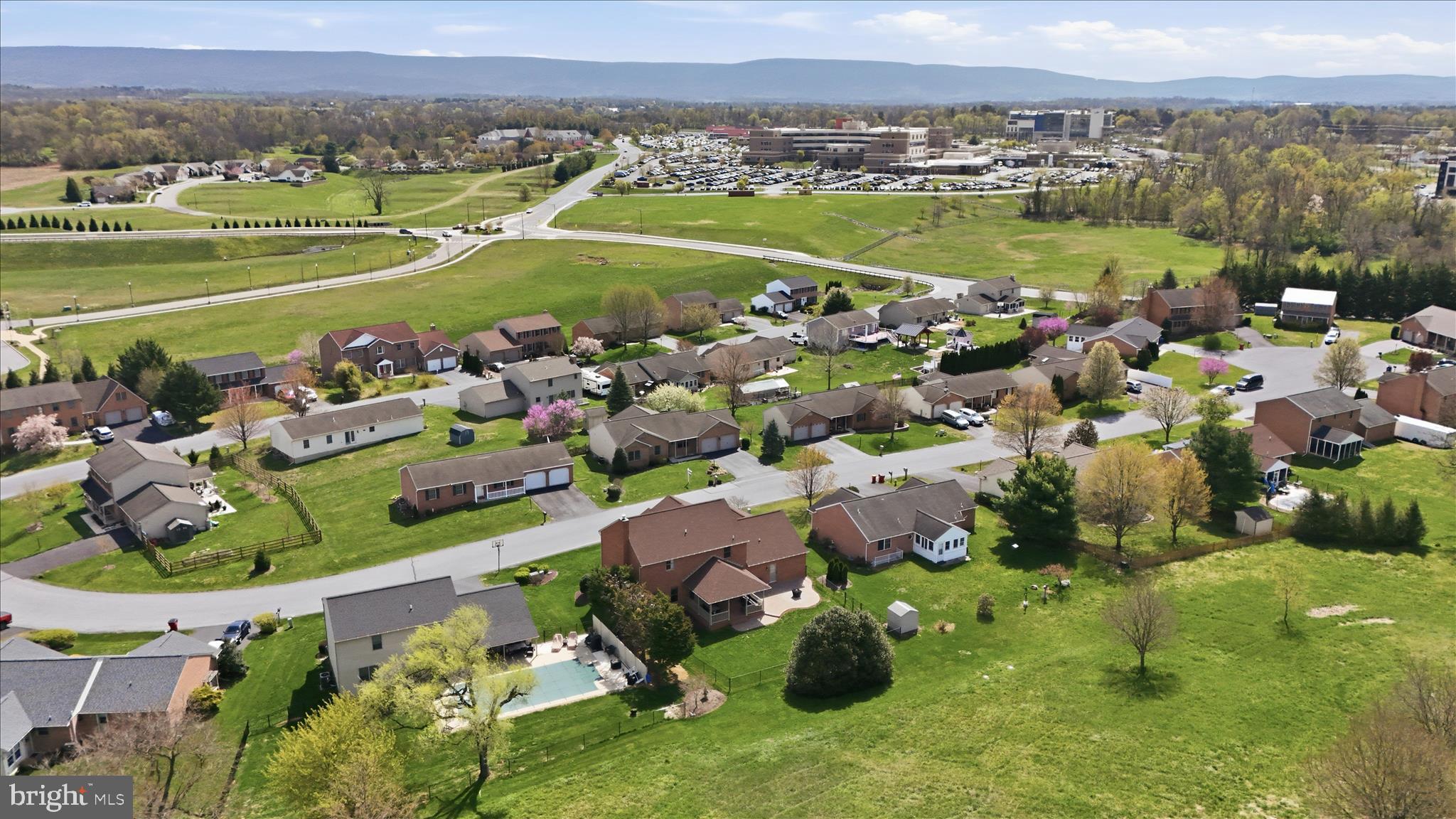 COLONIAL PARK EAST - Residential