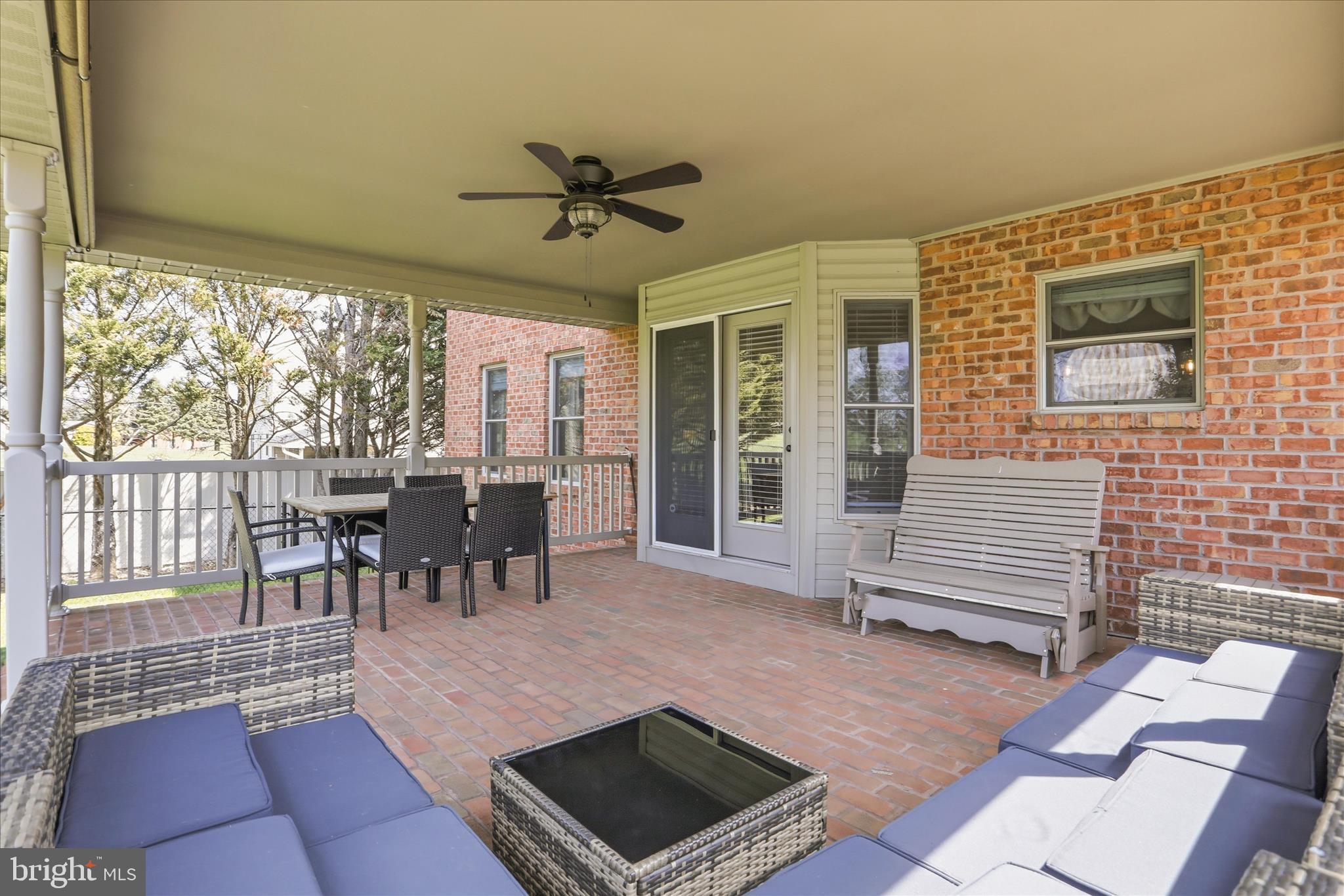 COLONIAL PARK EAST - Residential