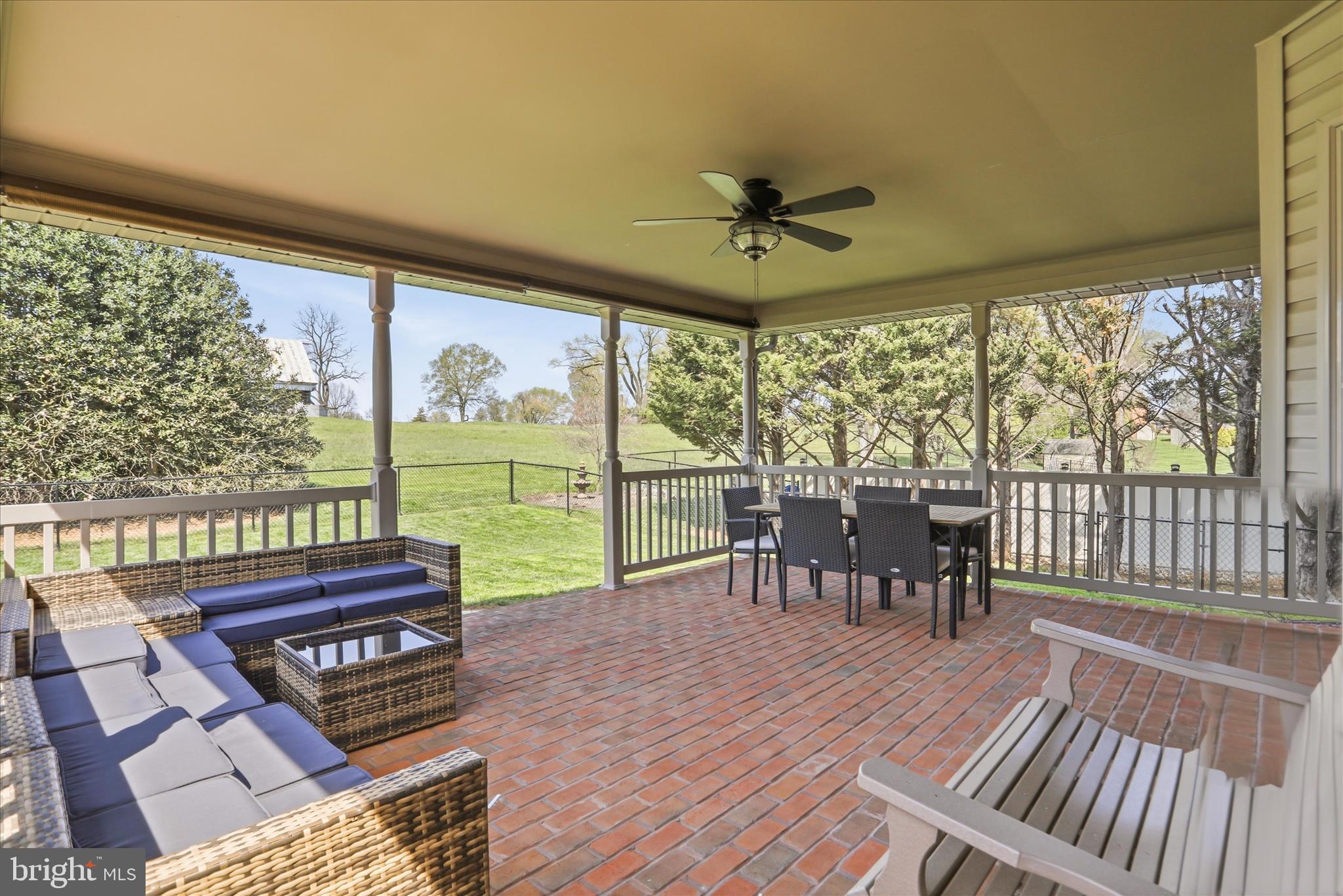 COLONIAL PARK EAST - Residential