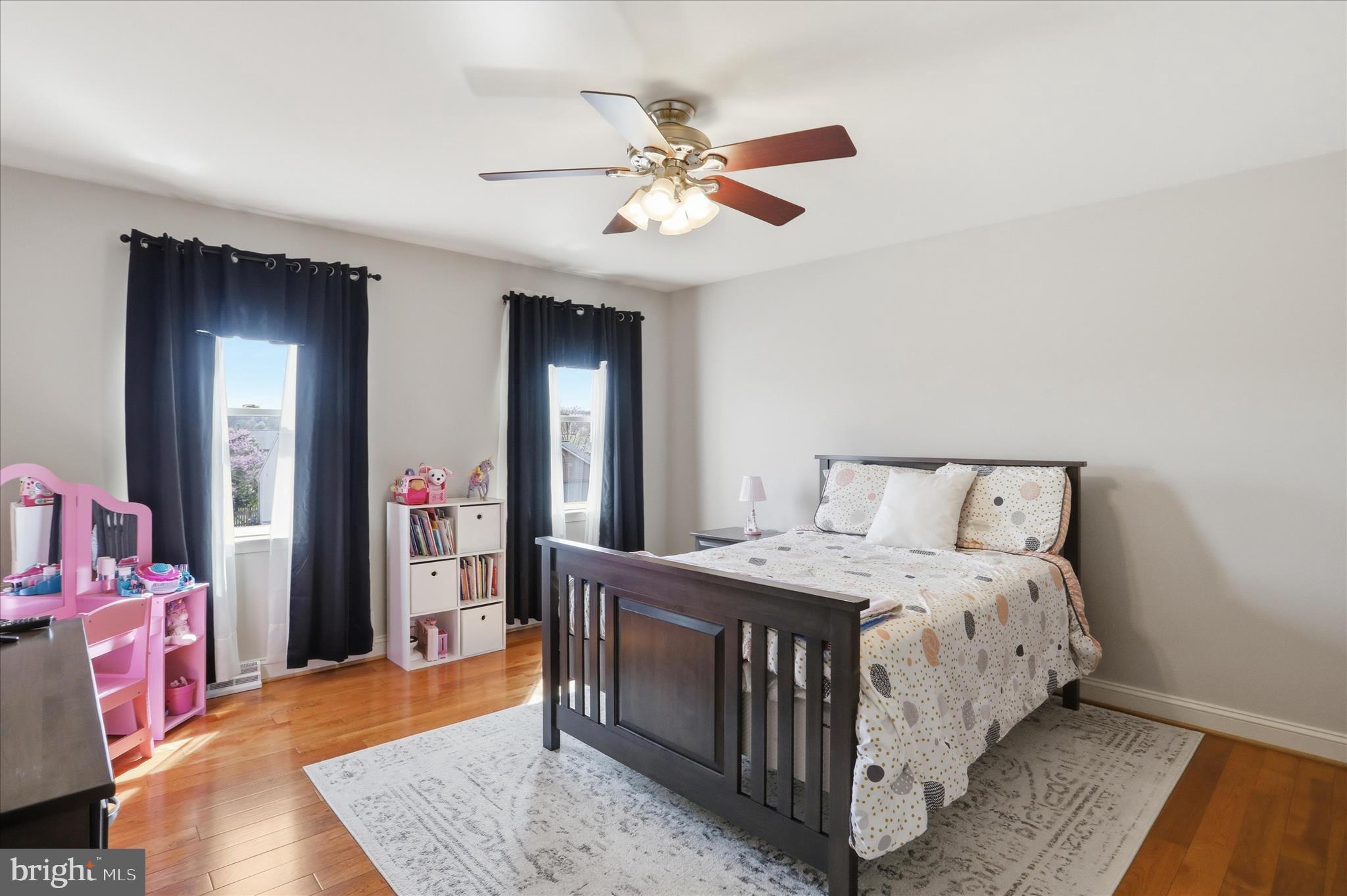 COLONIAL PARK EAST - Residential