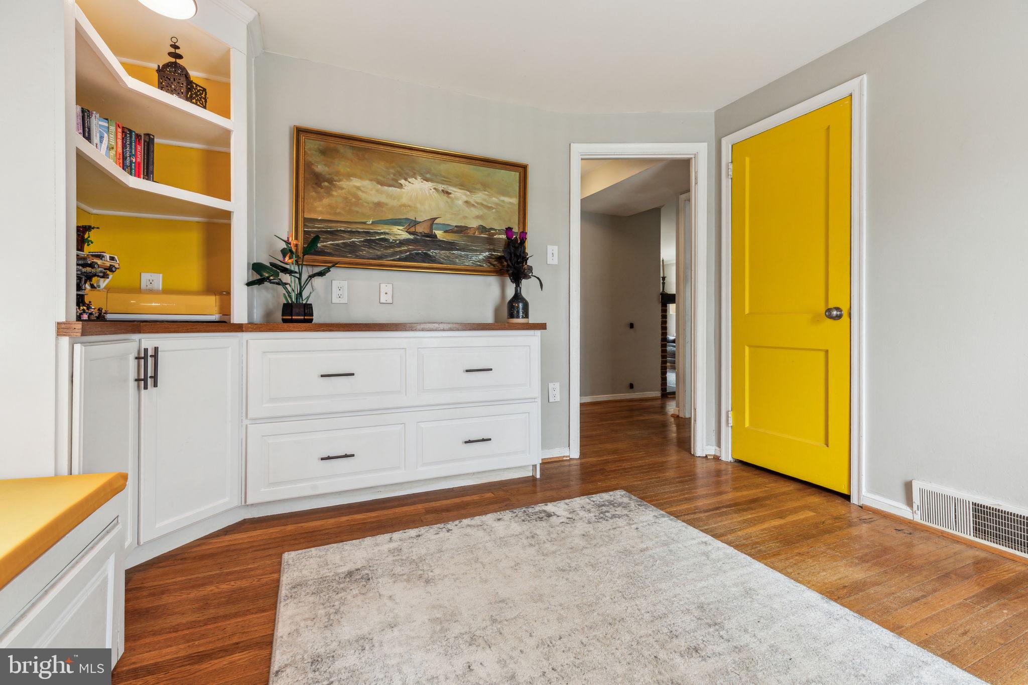 ROSLYN - Residential