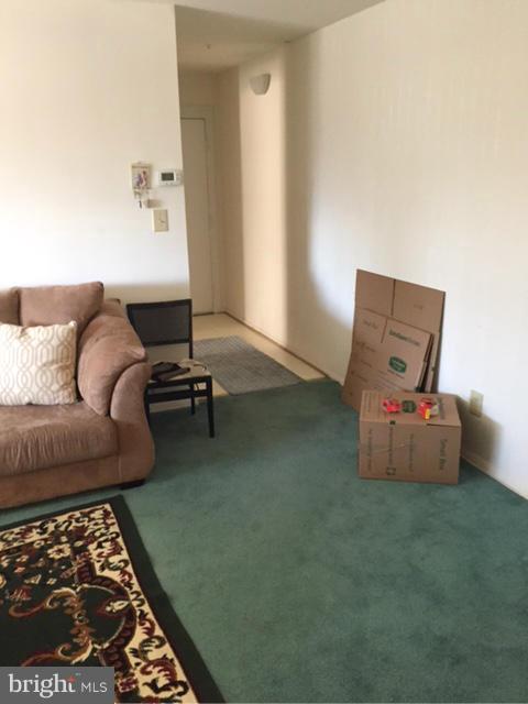 WILLOW WOOD - Residential Lease