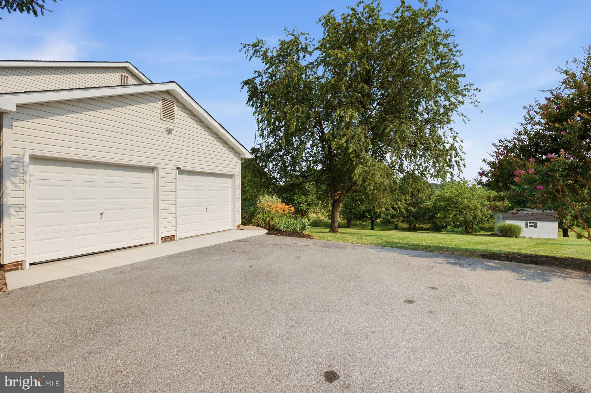 BRADFORD ESTATES - Residential