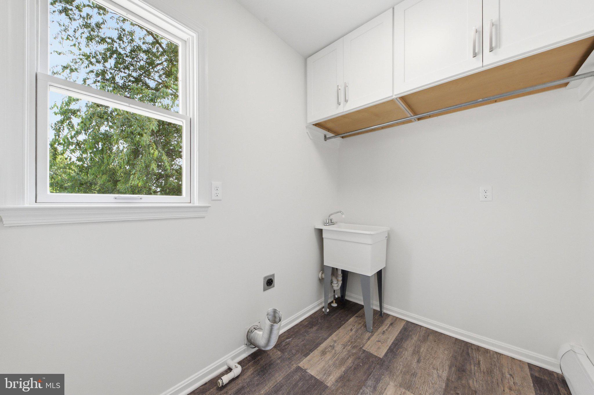 BRADFORD ESTATES - Residential