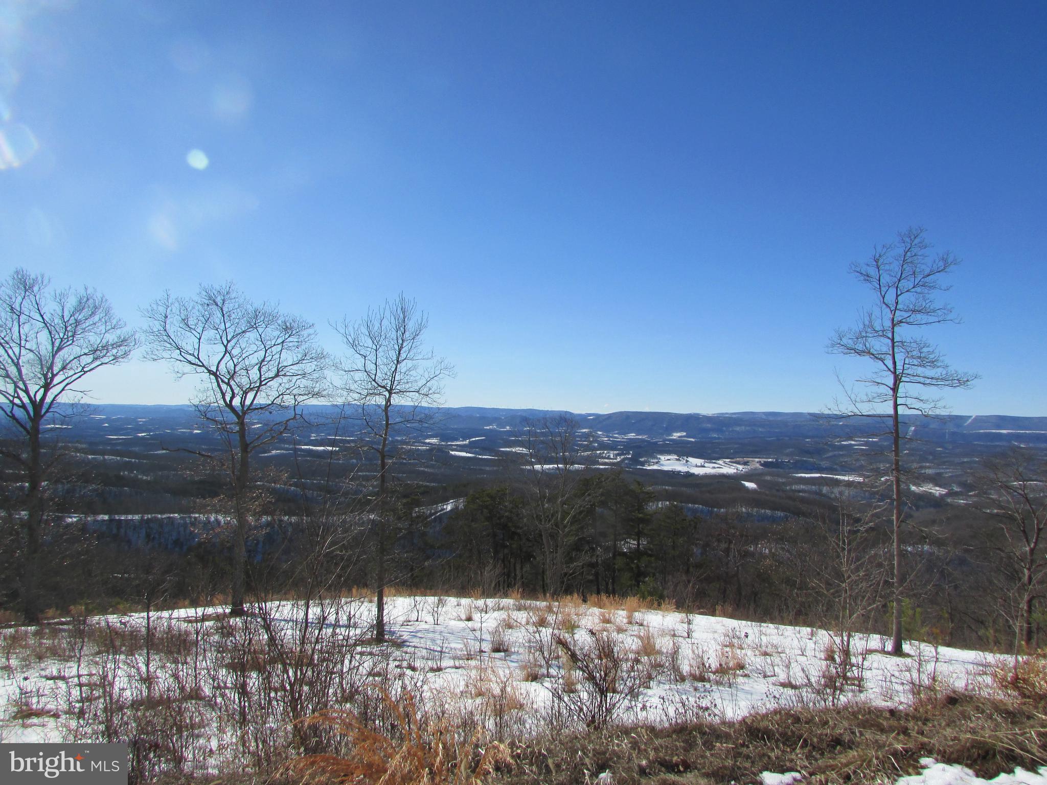 BLUFFS ON THE POTOMAC - Land