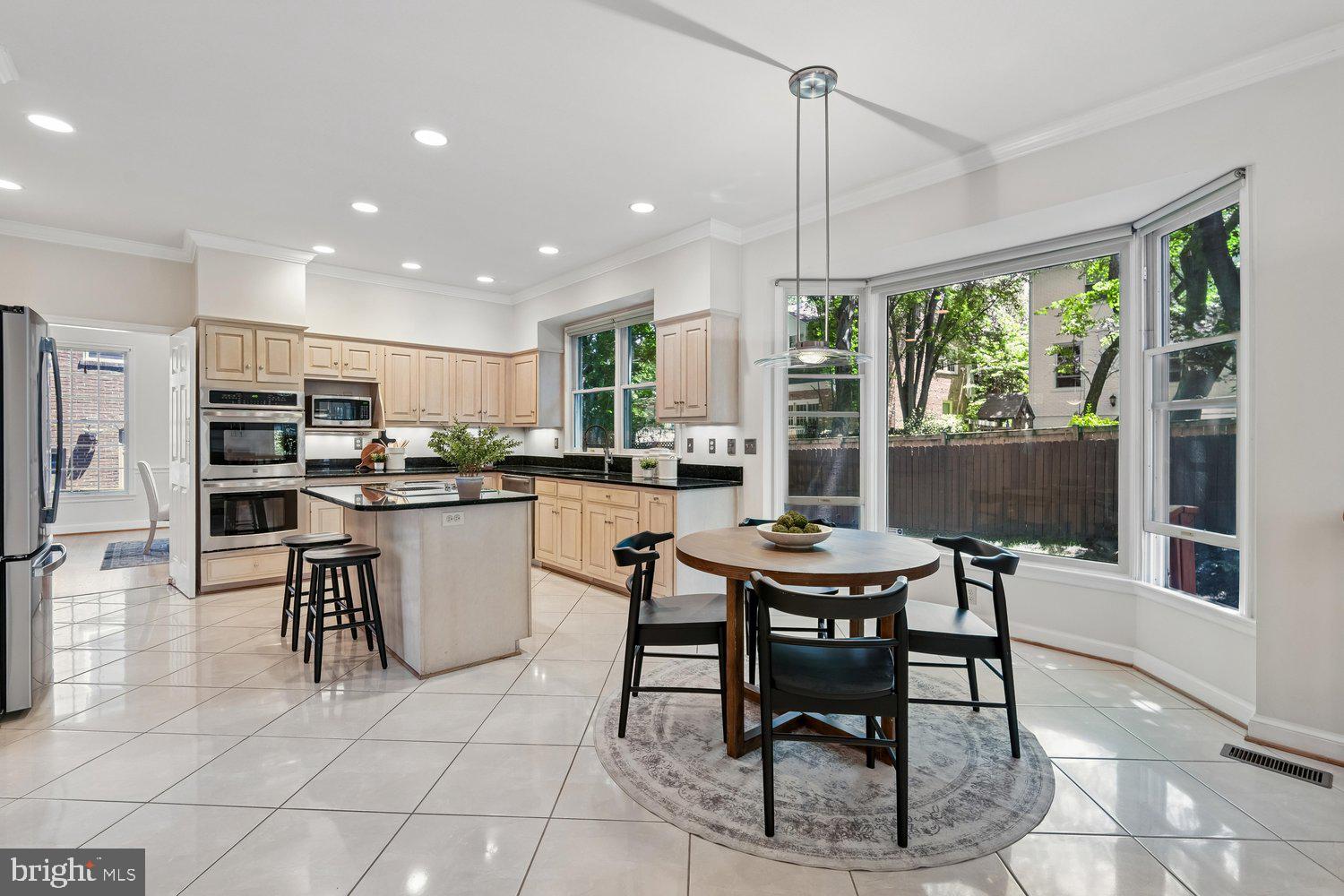 SPRING VALLEY - Residential
