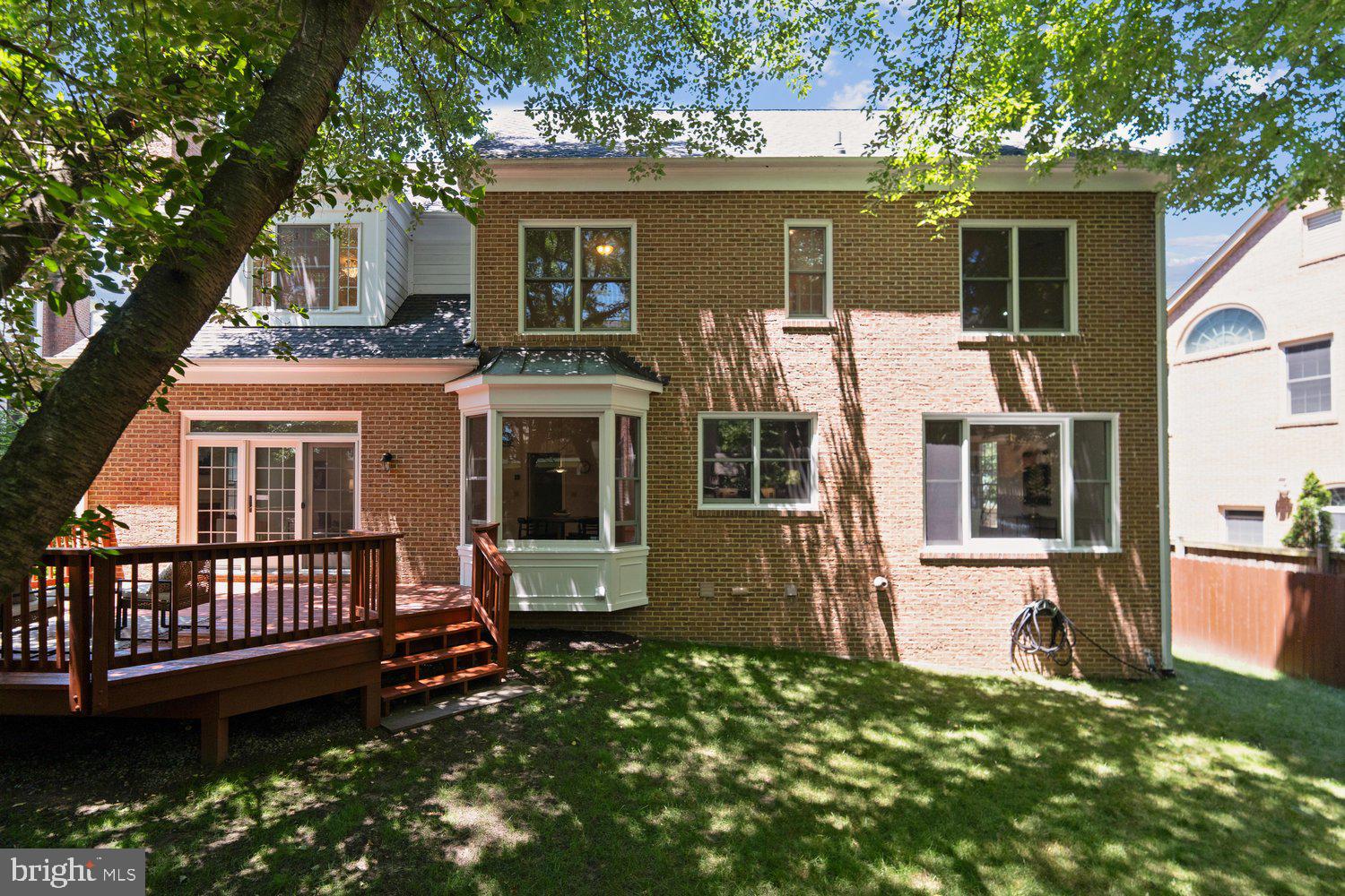 SPRING VALLEY - Residential