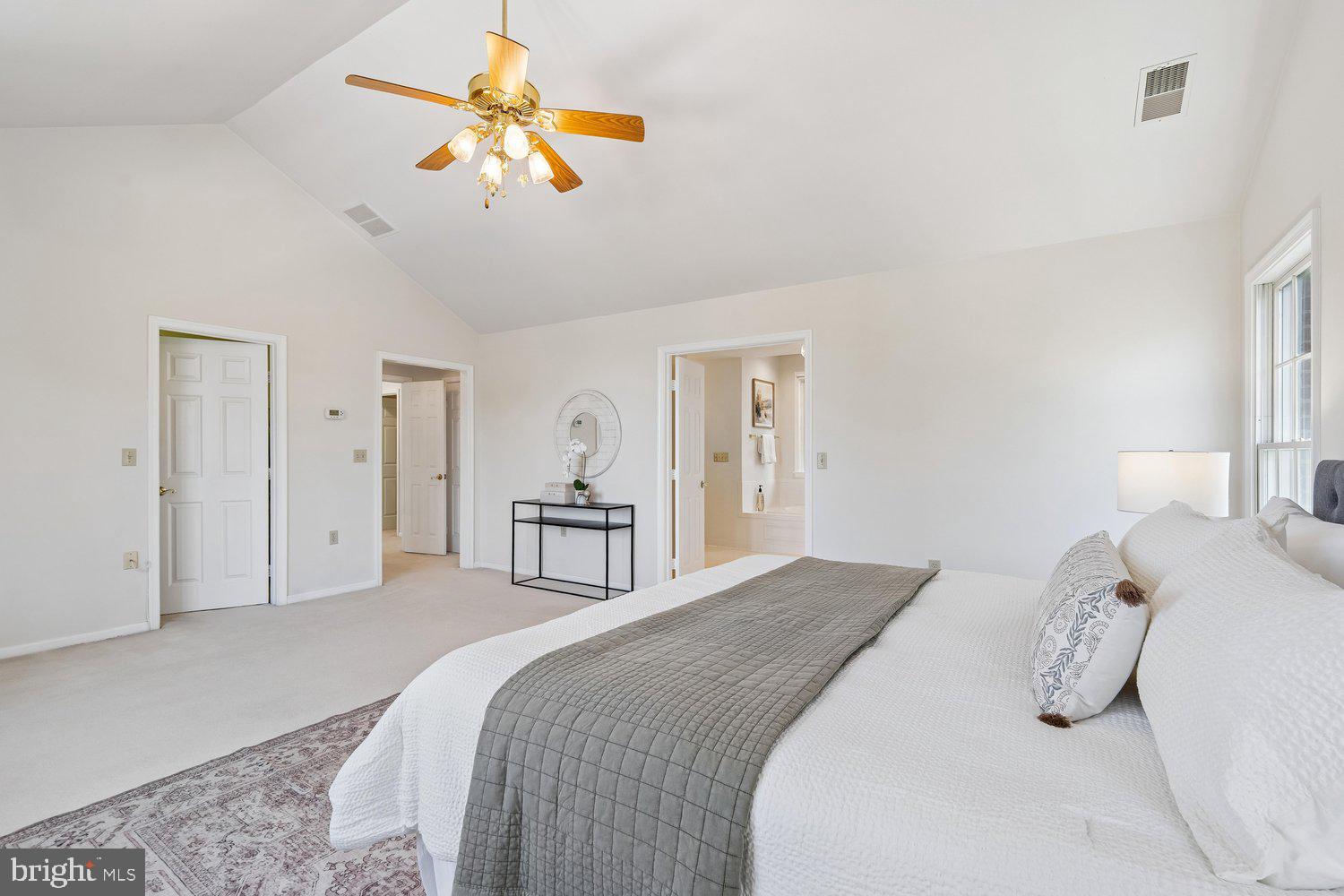 SPRING VALLEY - Residential