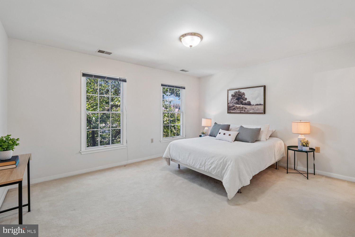 SPRING VALLEY - Residential