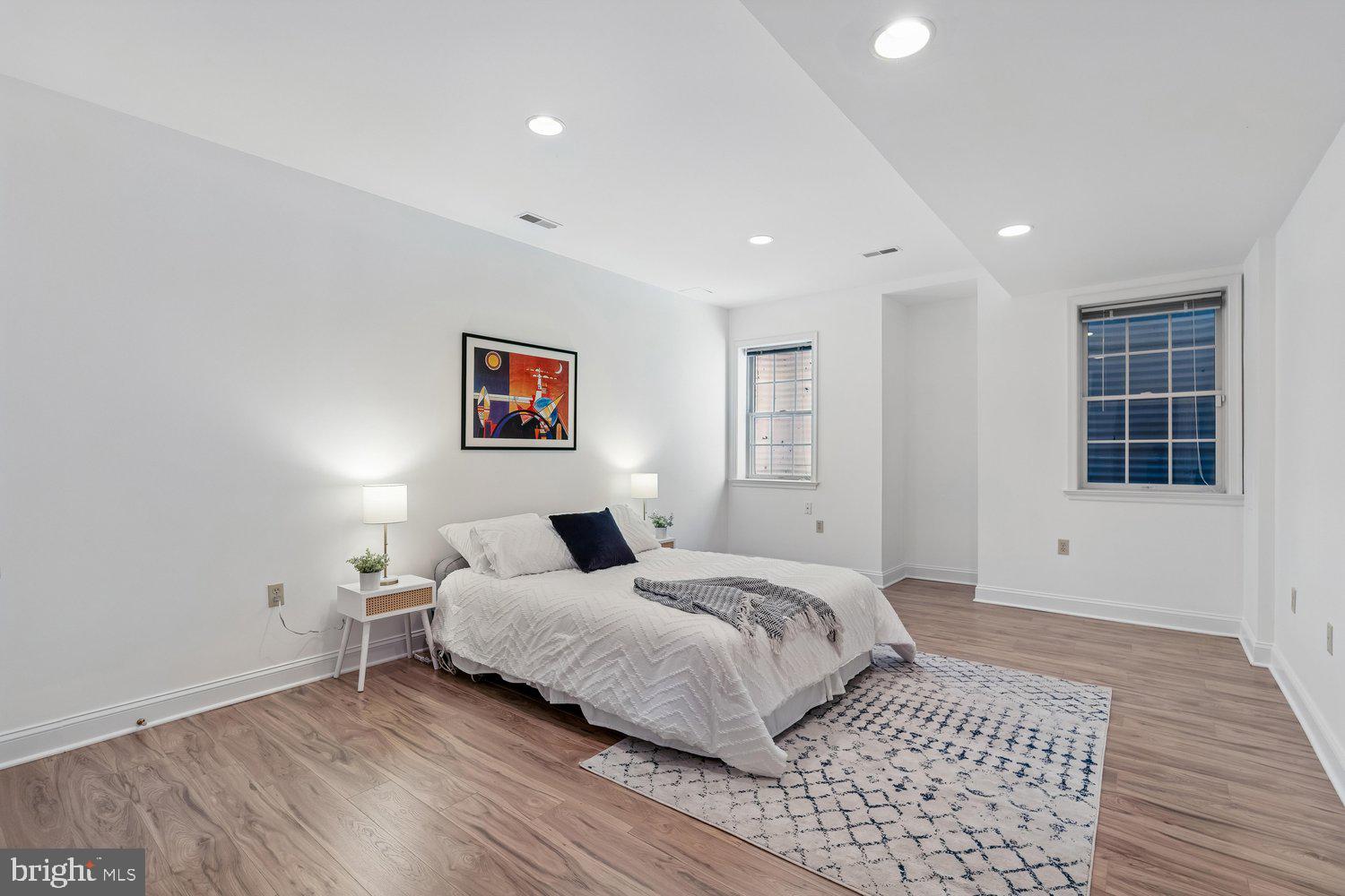 SPRING VALLEY - Residential