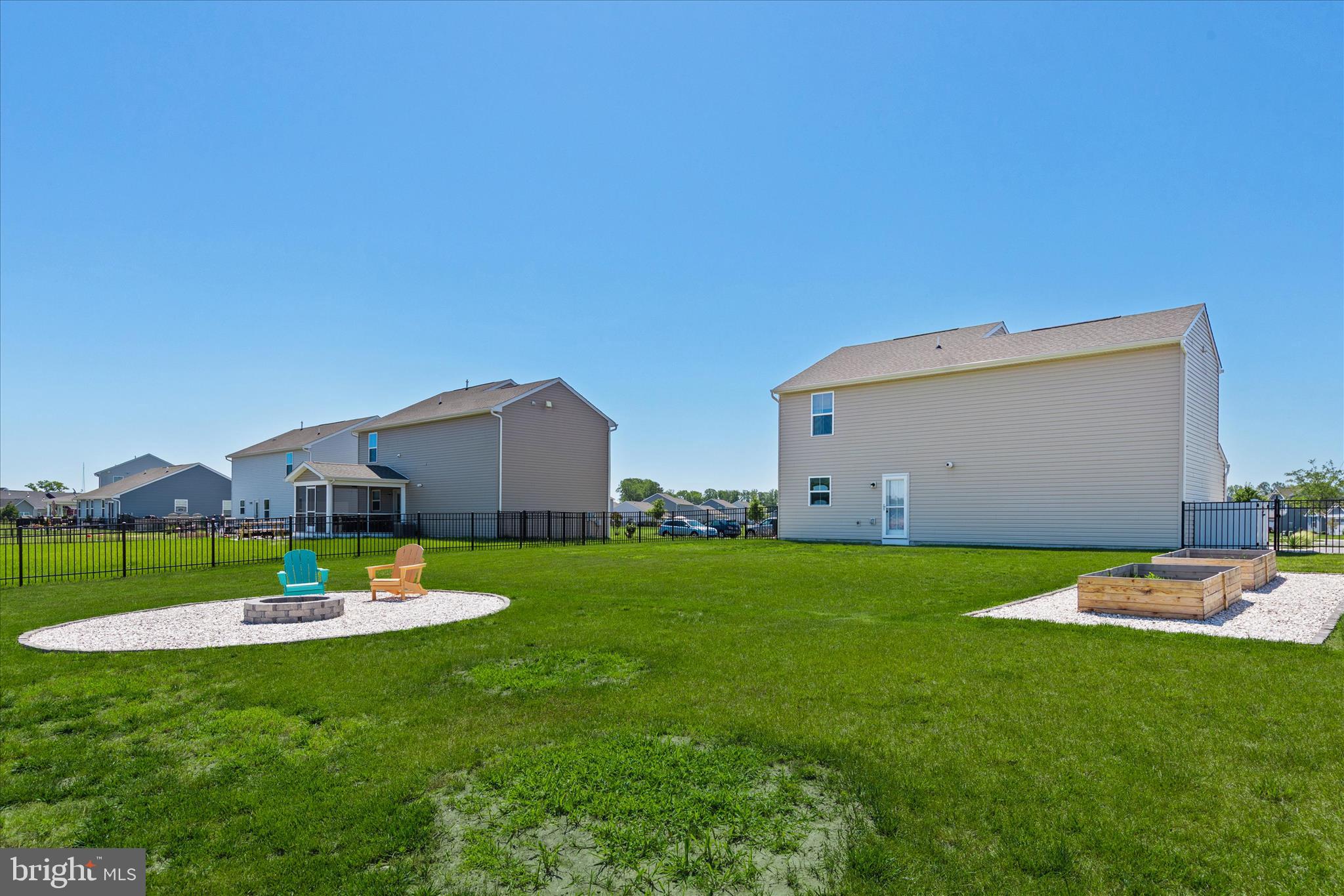 SALTWATER LANDING - Residential