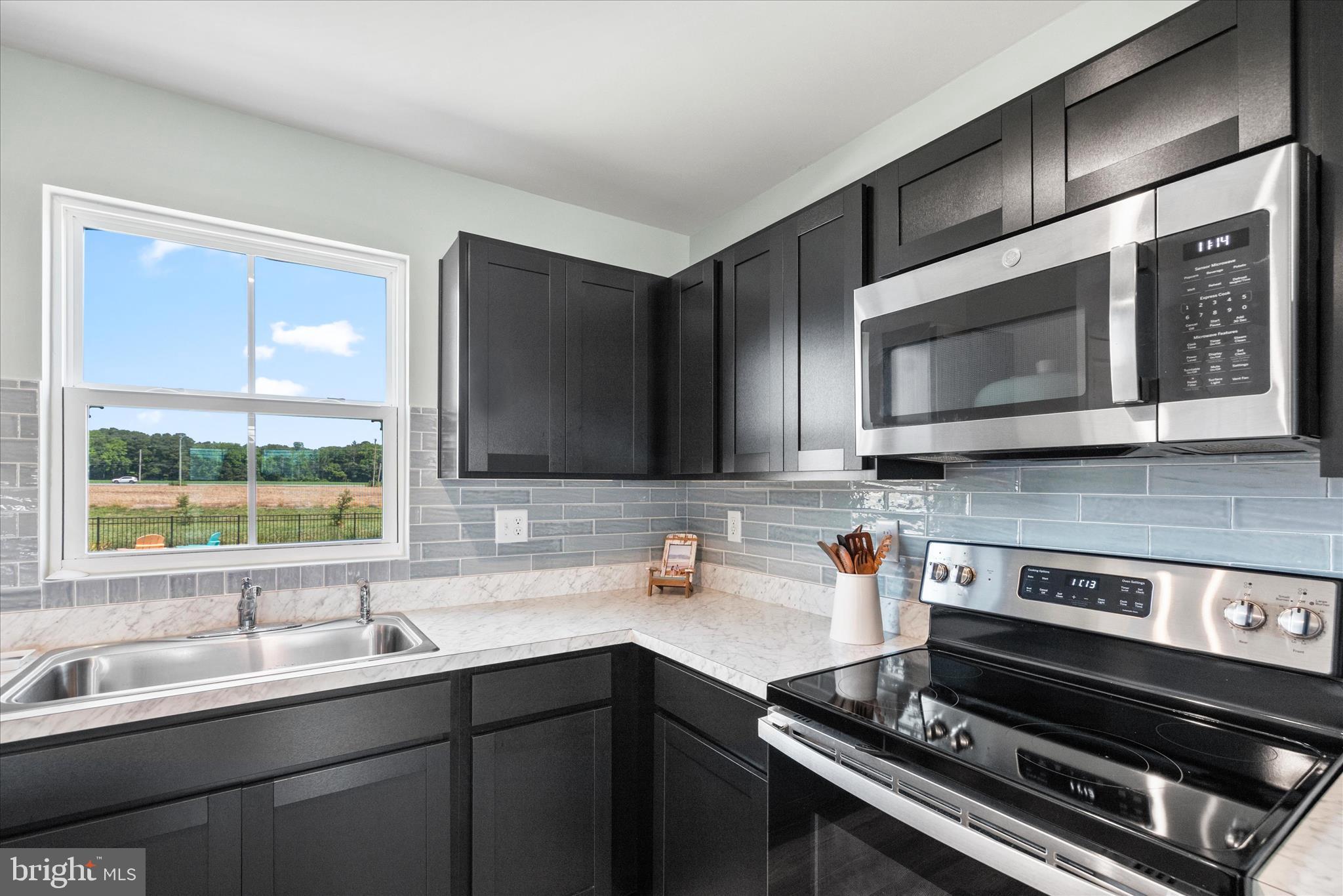 SALTWATER LANDING - Residential