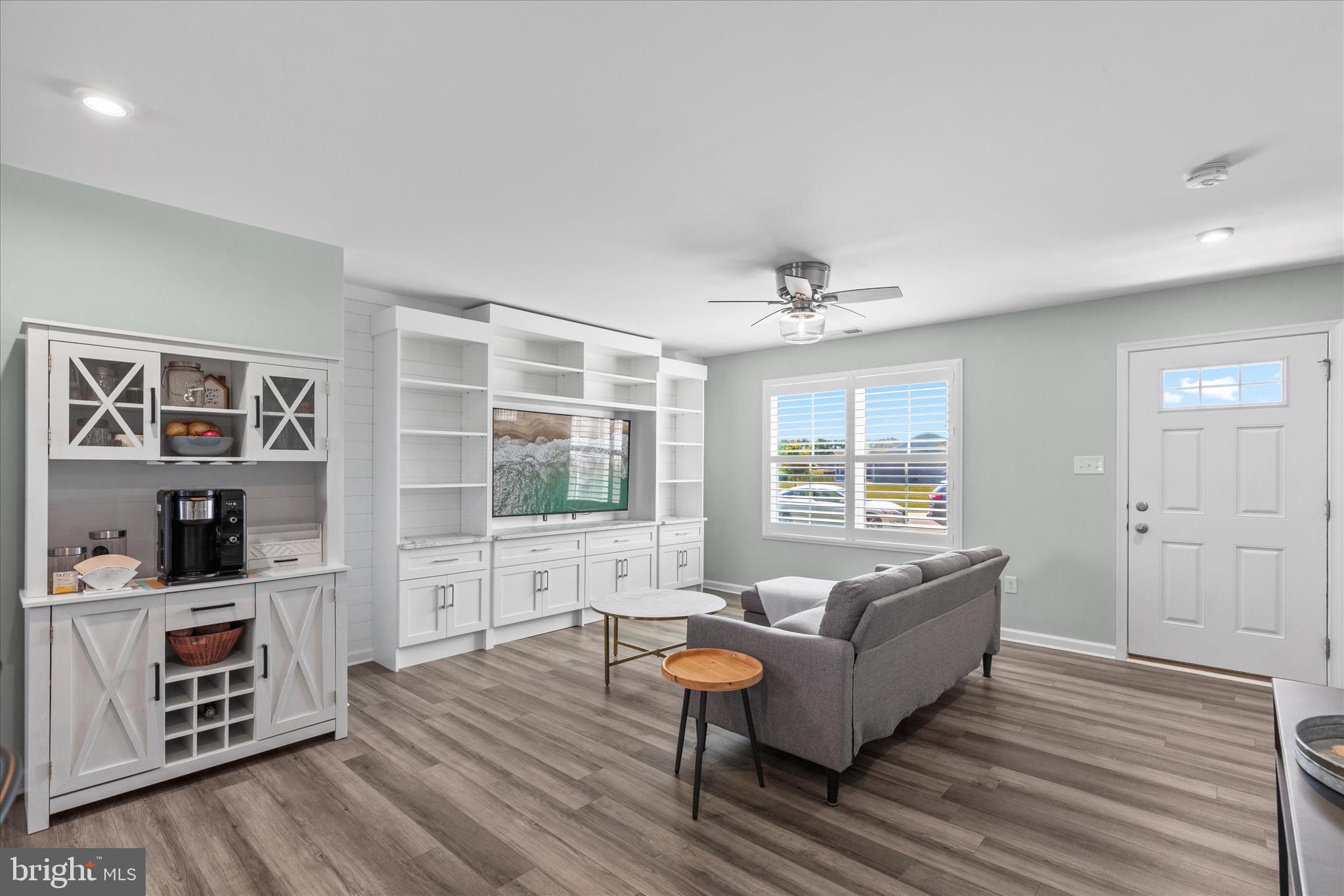 SALTWATER LANDING - Residential