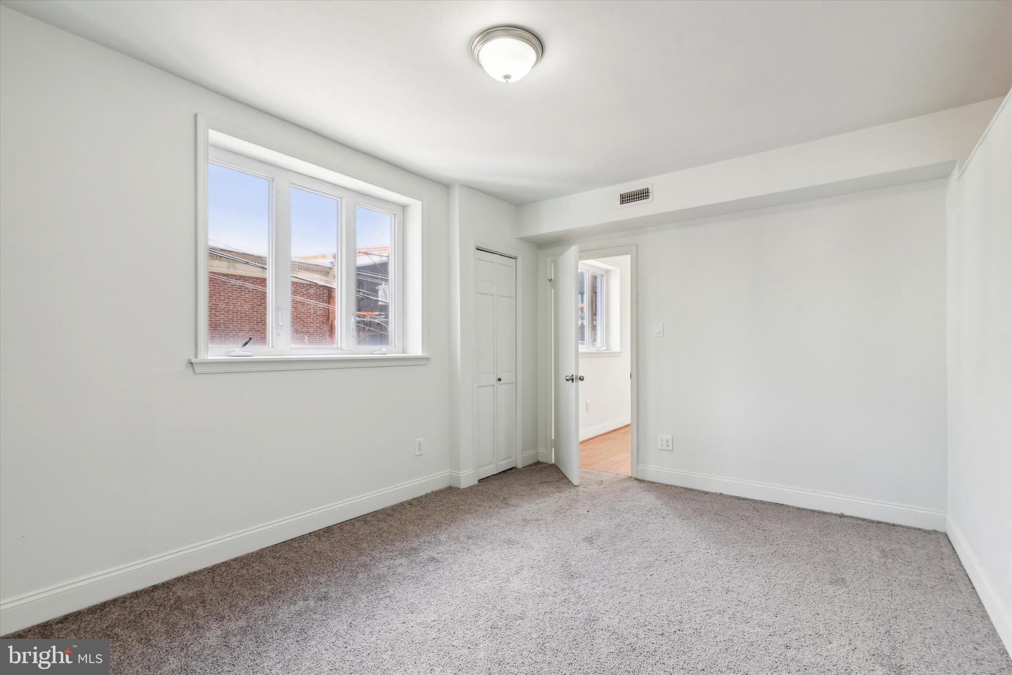 DICKINSON NARROWS - Residential Income