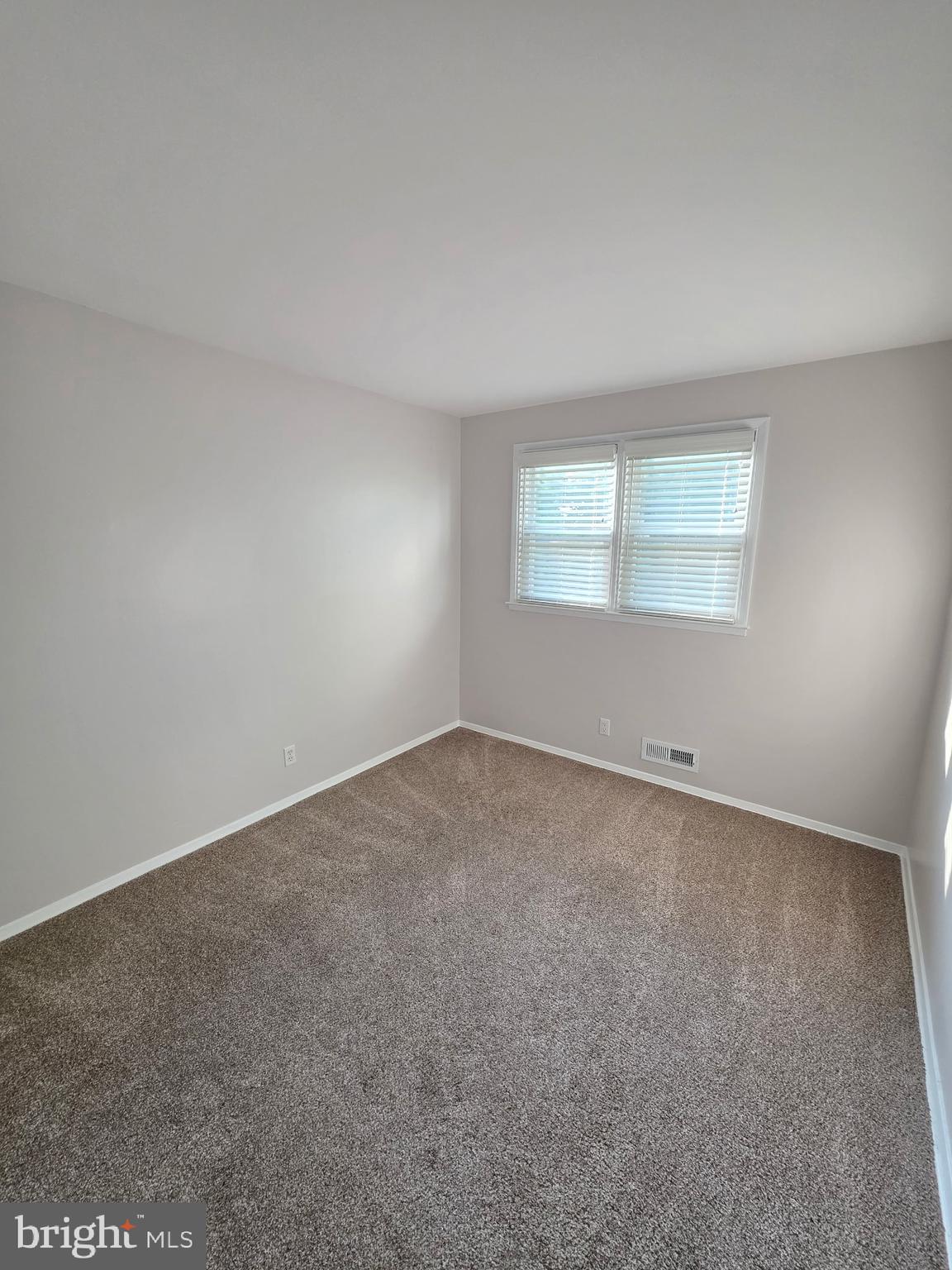 CRESTWOOD - Residential